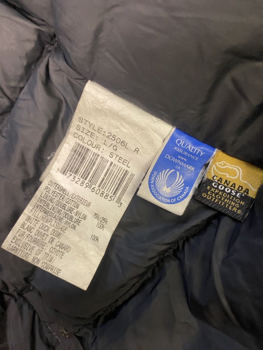 Canada Goose × Vetements Canada Goose Kensington Parka down jacket hood Coyote fur Size L / US 10 / IT 46 - 17 Thumbnail