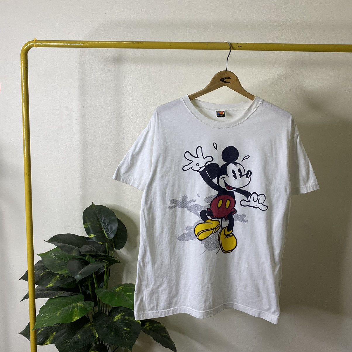 Mickey Unlimited Vintage 1990s Disney Mickey Mouse Tee Size US L / EU 52-54 / 3 - 1 Thumbnail
