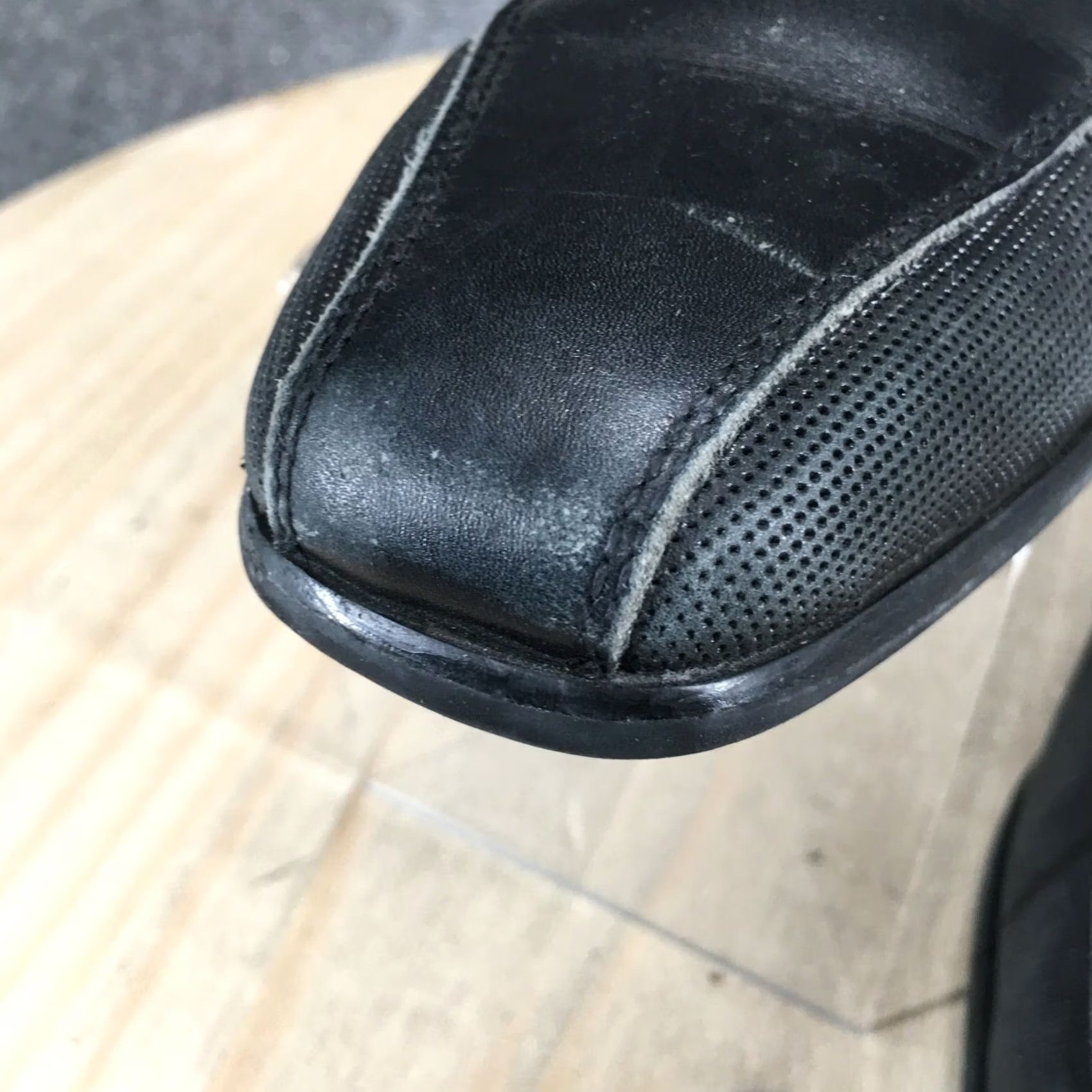 Vintage Reaction Kenneth Cole Shoes Mens 8M Casual Loafers Black Leather Slip On Low Top Size US M / EU 48-50 / 2 - 5 Thumbnail