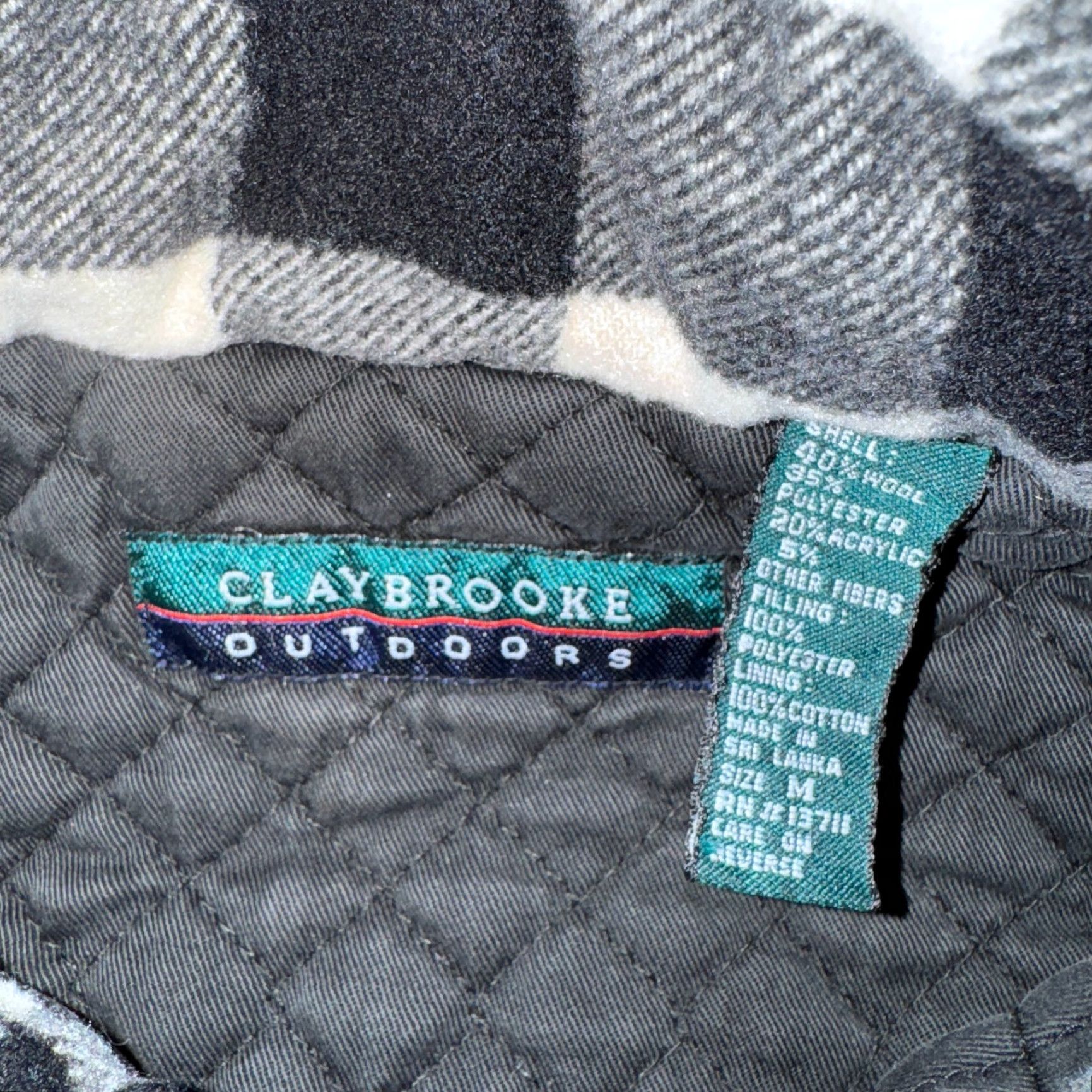 Vintage Claybrooke Outdoors Vest Medium Black Buffalo Plaid Quilted Wool Blend Mens M Winter Hiking Casual Size US M / EU 48-50 / 2 - 2 Thumbnail
