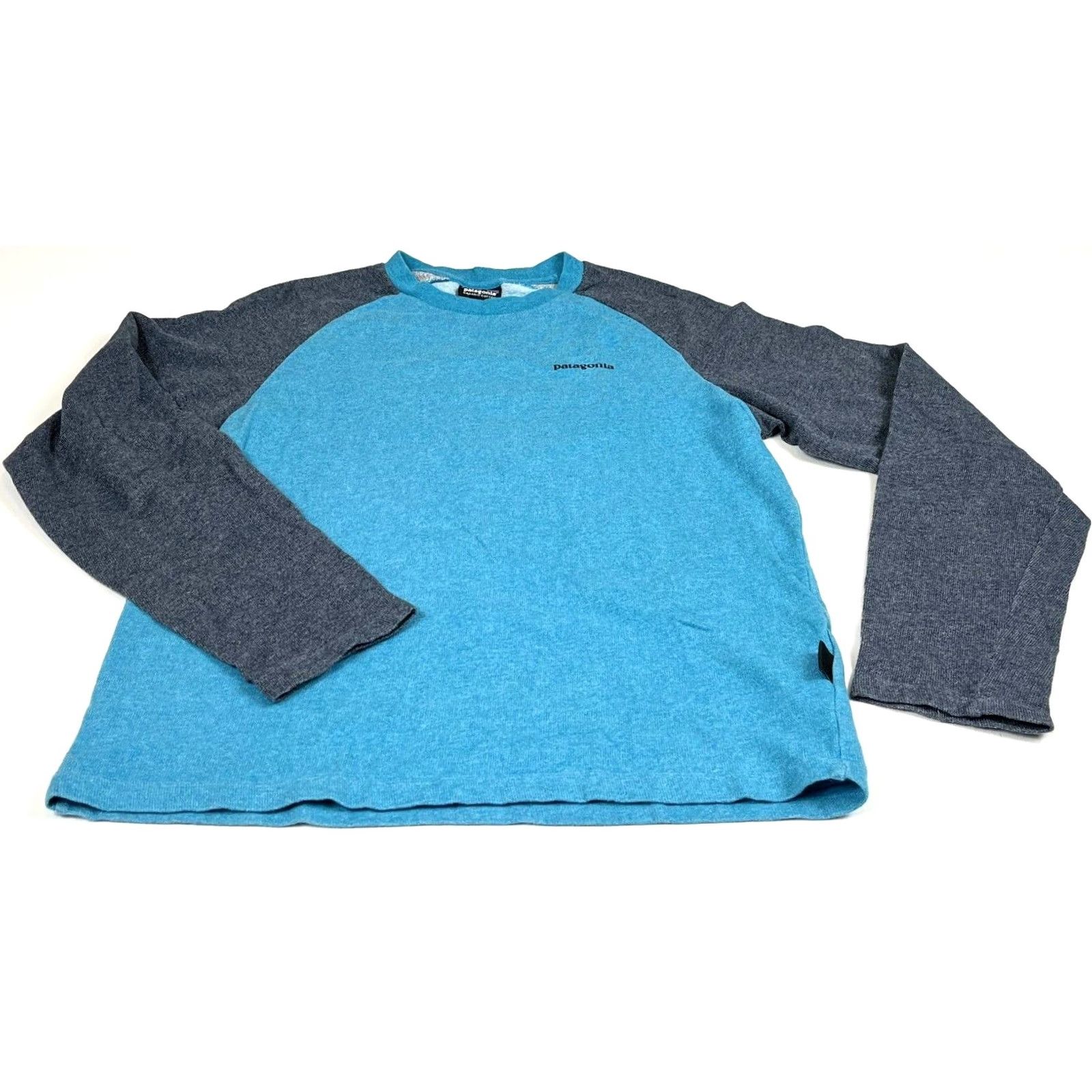 Patagonia Patagonia P-6 Logo Lightweight Crew Neck Sweatshirt Mens Sz S Blue Gray 2017 Outdoor Logo Double-Sided Organic Cotton Blend T-Shirt Style 39485 Size US S / EU 44-46 / 1 - 6 Thumbnail