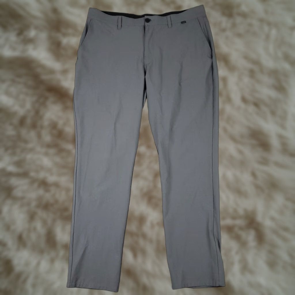 TravisMathew Travis Mathew Pants Mens 38x32 Gray Flat Front Chino Trousers Straight Fit Regular Size 38 Gray Men Pants Size US 38 / EU 54 - 1 Thumbnail