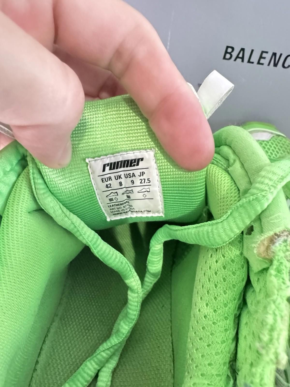 Balenciaga Balenciaga Runner Neon Green SZ 42/US 9 – Distressed Used Size US 9 / EU 42 - 6 Thumbnail