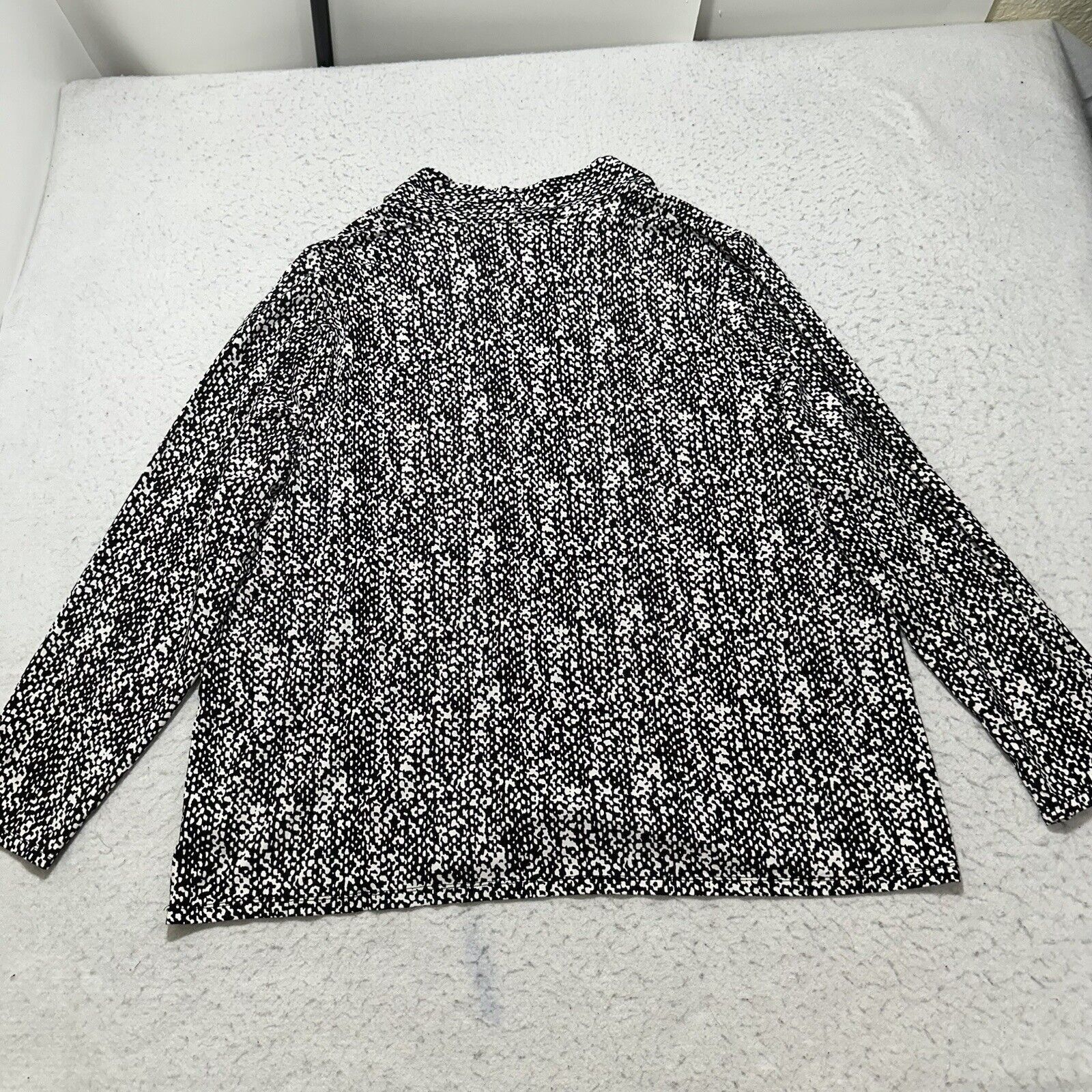 Other Talbots 3X V-Neck Lightweight Snakeskin Pattert Black/White Size 3XL / US 20-22 - 10 Thumbnail