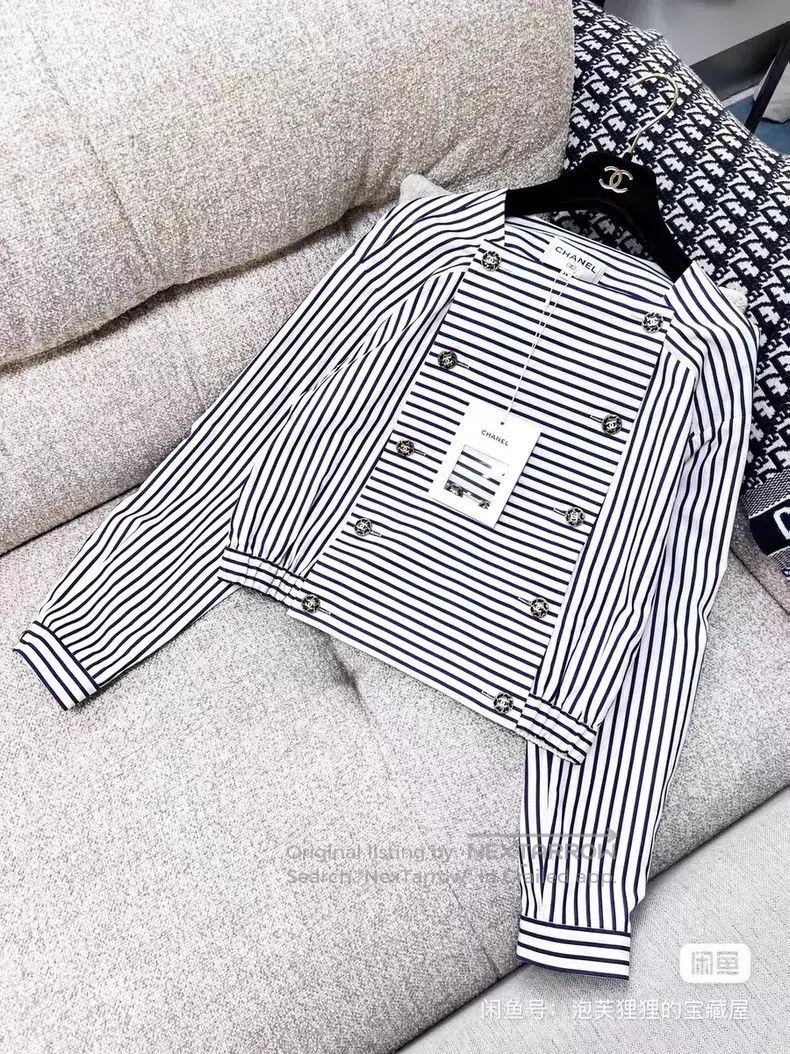 Chanel Chanel Striped double-breasted square collar shirt Size XS / US 0-2 / IT 36-38 - 2 Thumbnail
