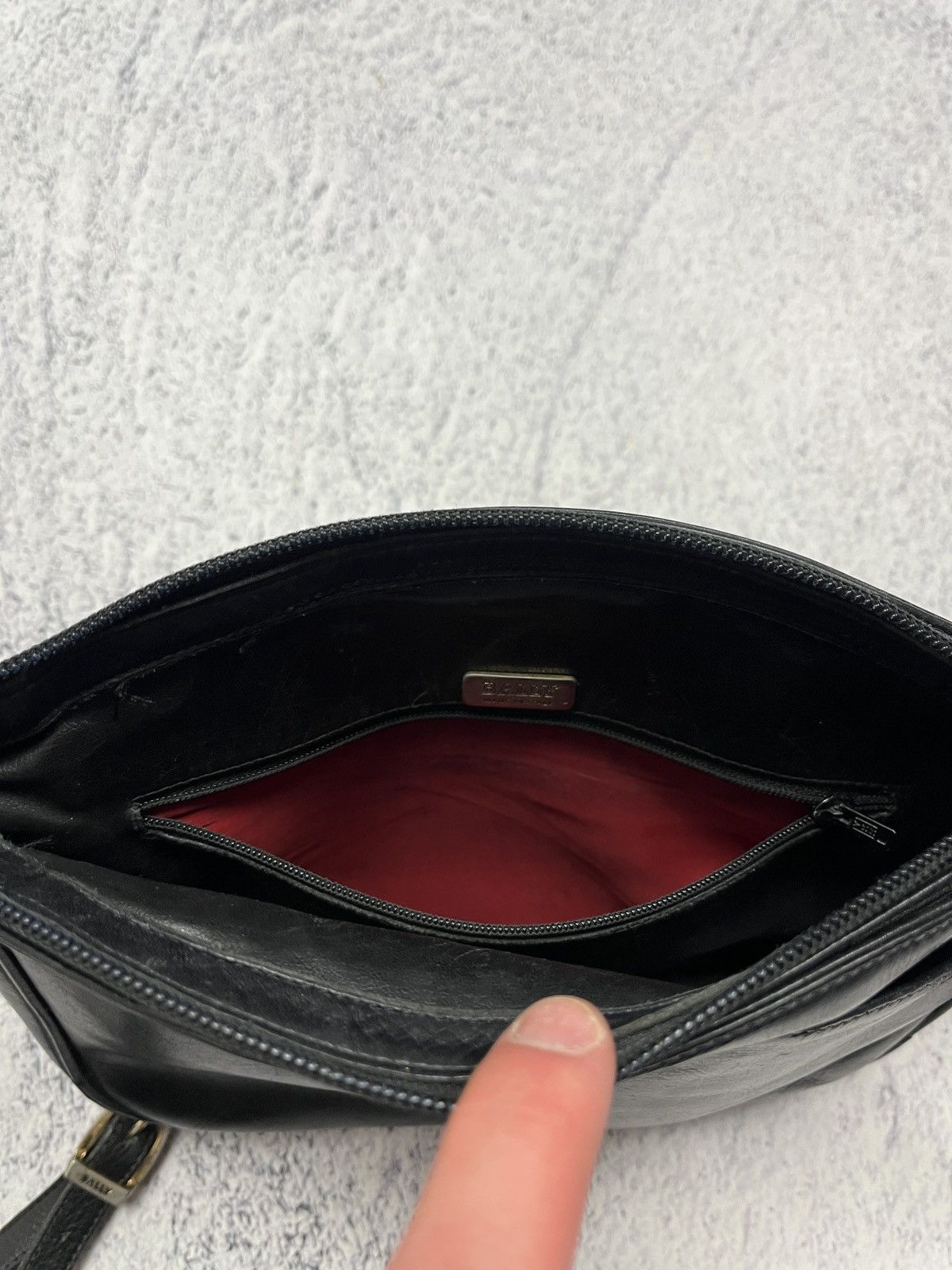 Bally Vintage Bally Leather Messenger Crossbody Shoulder Bag Rare Size ONE SIZE - 10 Thumbnail