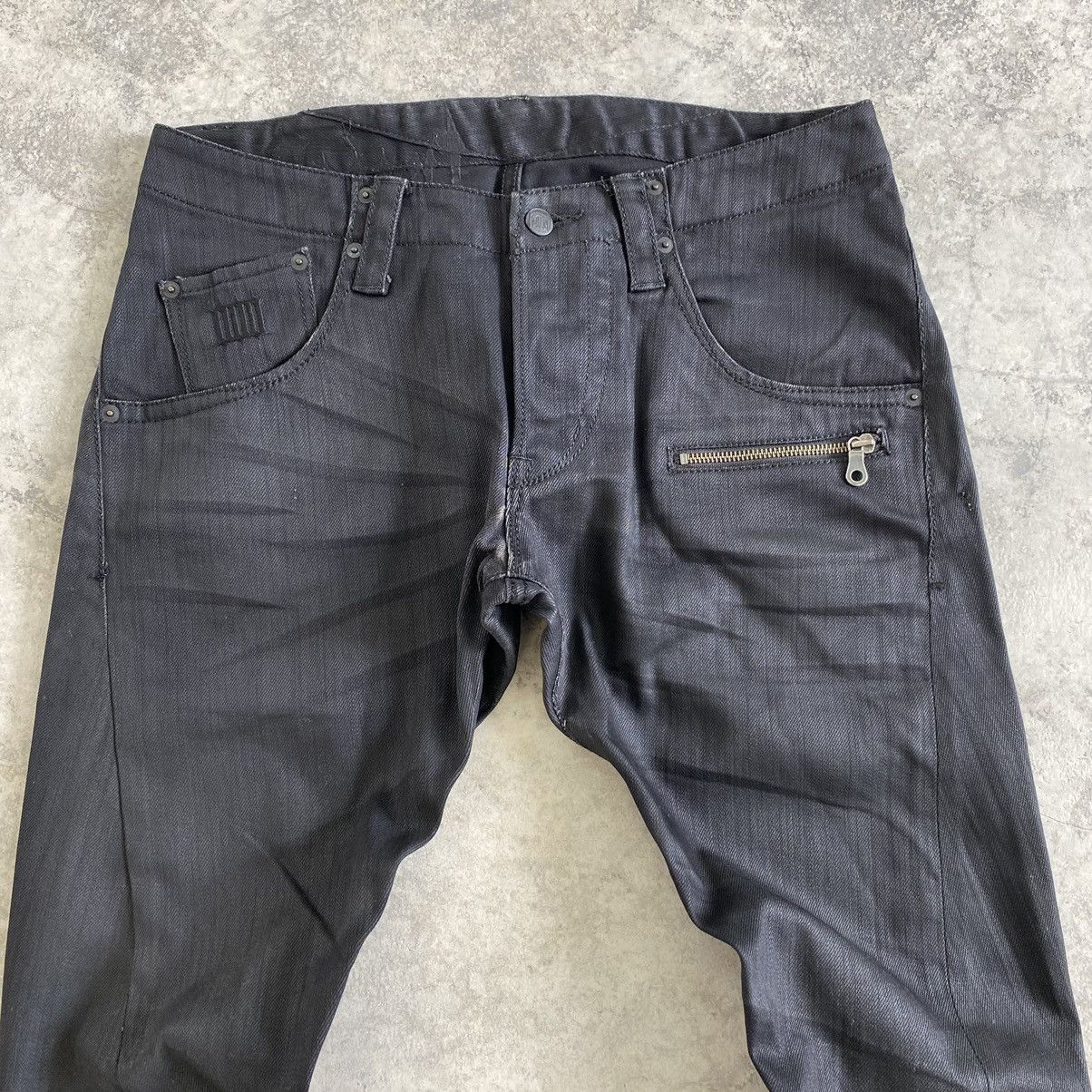 Japanese Brand Vintage Troiso Japan Curved Leg Coated Black Jeans Size US 31 - 4 Thumbnail