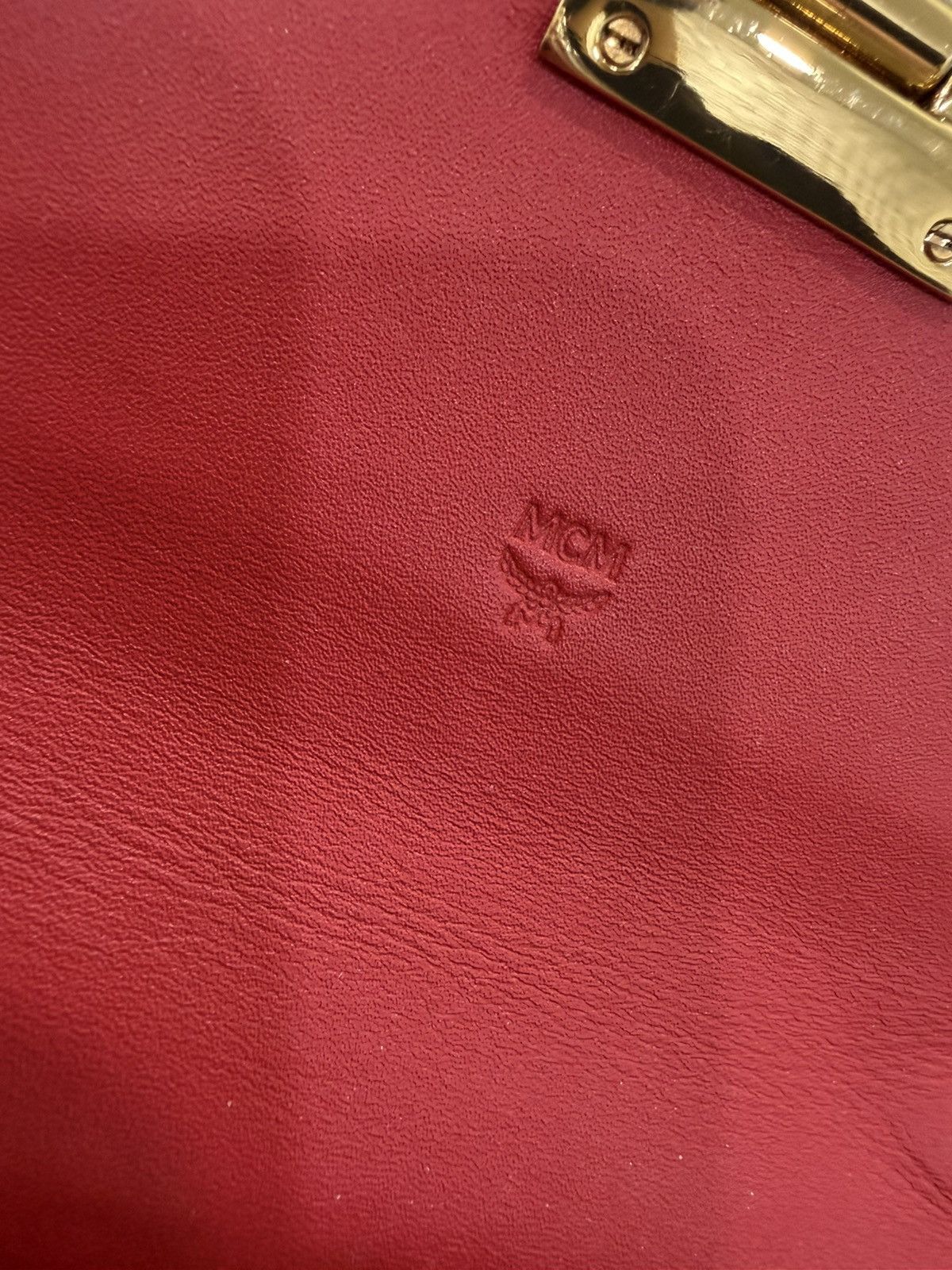 MCM MCM Patent Wallet On Chain Size ONE SIZE - 11 Thumbnail
