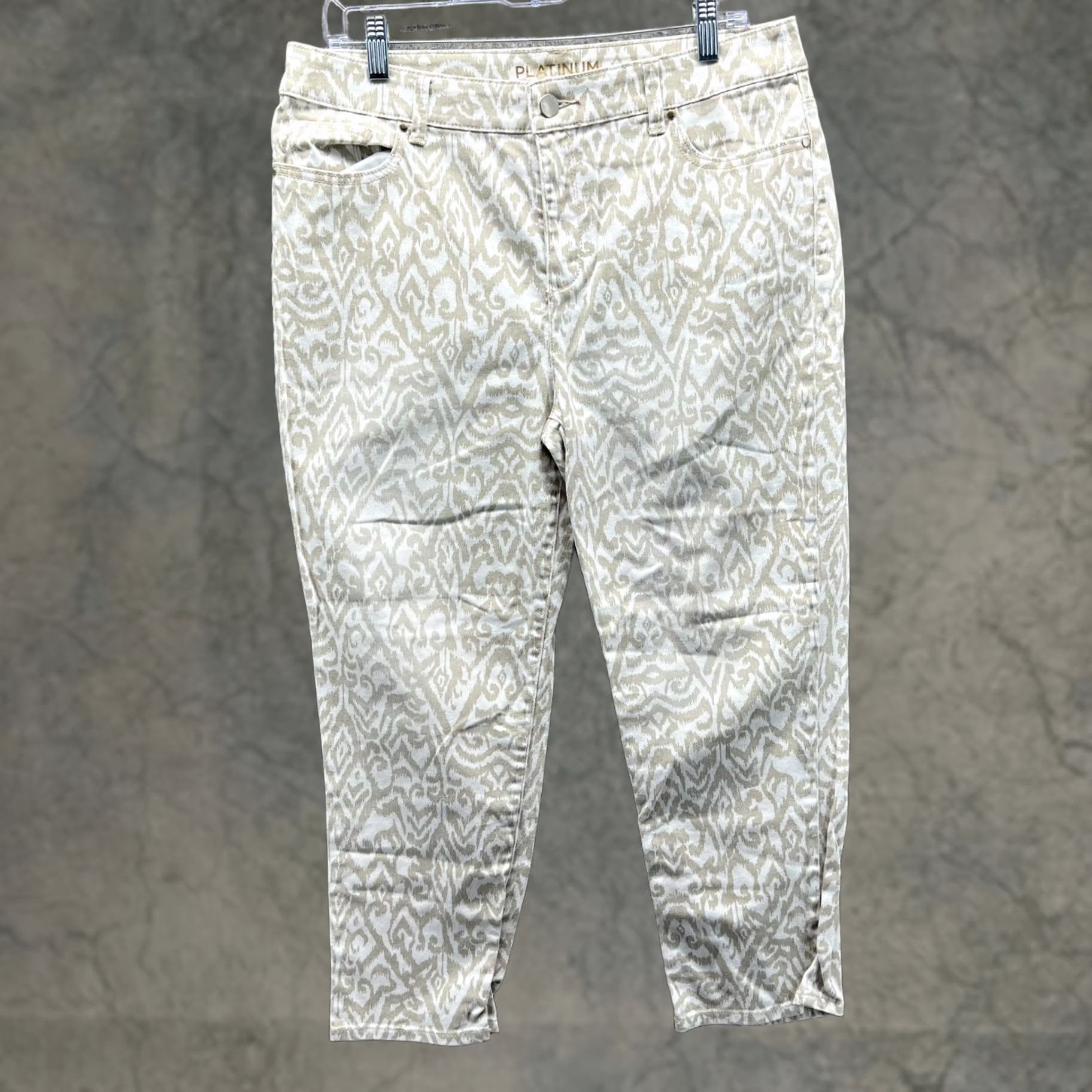 Vintage Chico's Pants Womens 1 White Beige Chino Printed Capri Cropped Dressy Casual Straight Leg 22 in Inseam Womens (Size 1) Beige Cropped Capris Size 25" / US 0 / IT 36 - 1 Thumbnail