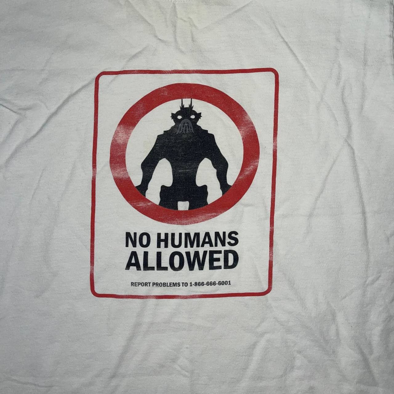 Vintage Vintage Y2K District 9 Movie Humans Only Sci Fi Film Art SzM Size US M / EU 48-50 / 2 - 5 Thumbnail