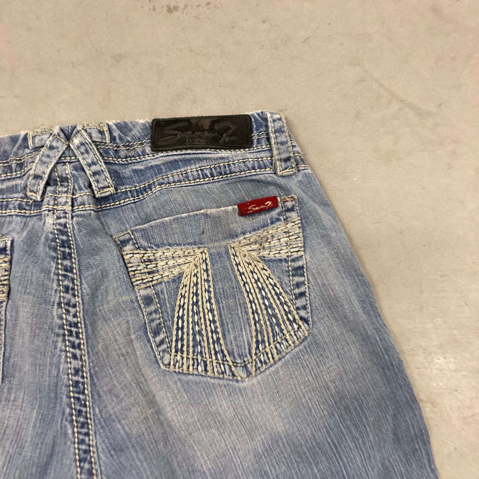 Seven 7 Seven7 low rise bootcut jeans 30x29 Size 30" / US 8 / IT 44 - 4 Thumbnail
