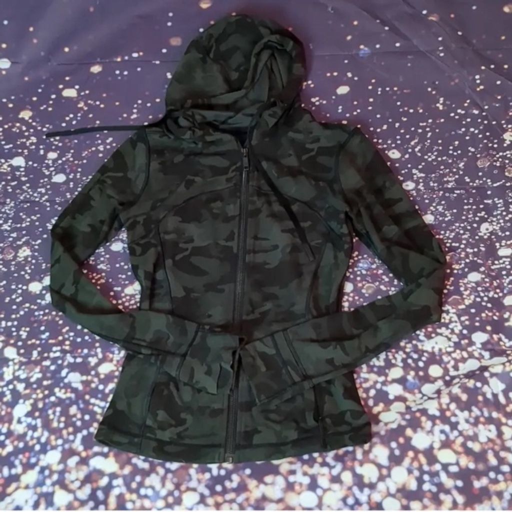 Lululemon Lululemon green camo hooded define jacket size 4 Size S / US 4 / IT 40 - 1 Thumbnail