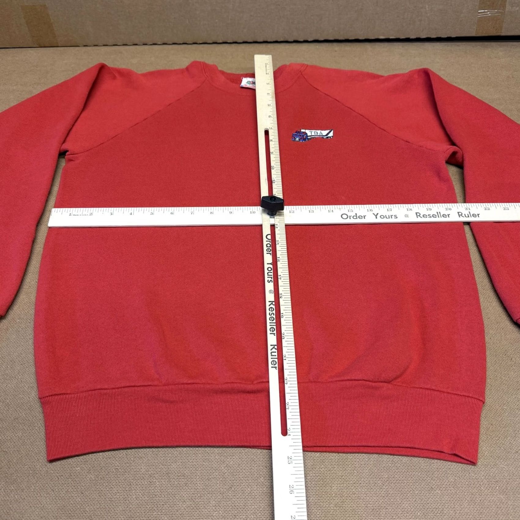 Fruit Of The Loom VINTAGE Fruit of the Loom Sweatshirt Mens L Red Embroidered Truck Logo USA Pullover Crewneck Size US L / EU 52-54 / 3 - 7 Thumbnail