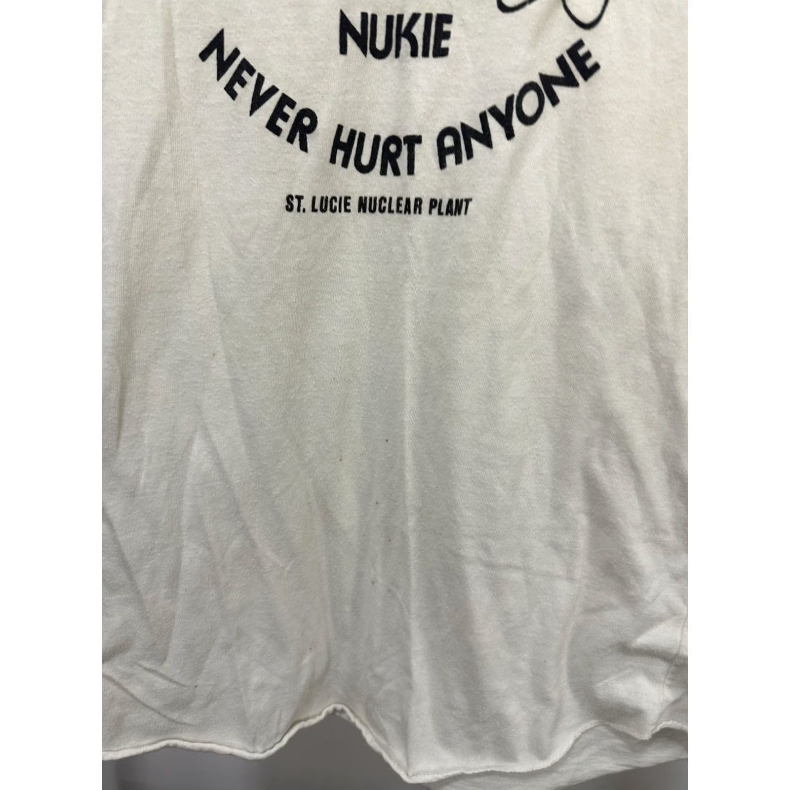 Atomic VTG 80s A Little Nuke Never Hurt Anyone Atomic Bomb Military Baseball T-Shirt L Shirt Mens White Size US L / EU 52-54 / 3 - 6 Thumbnail