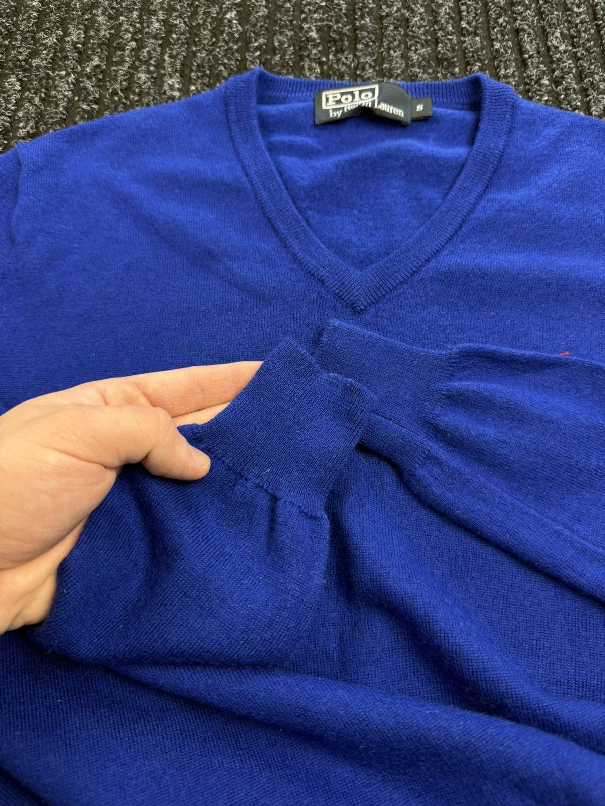 Polo Ralph Lauren Polo Ralph Lauren V Neck Merino Wool Sweater Size S Size US S / EU 44-46 / 1 - 5 Thumbnail