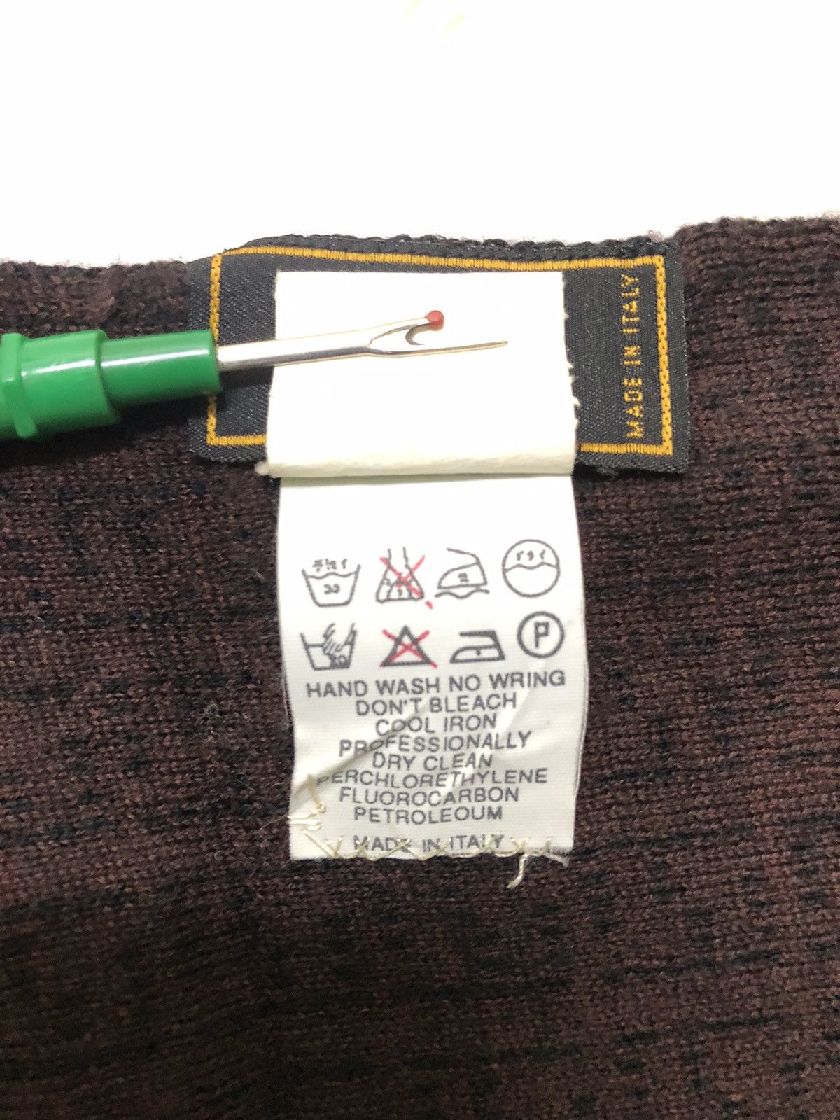 Fendi Vintage Fendi Muffler Scarf Size ONE SIZE - 10 Thumbnail
