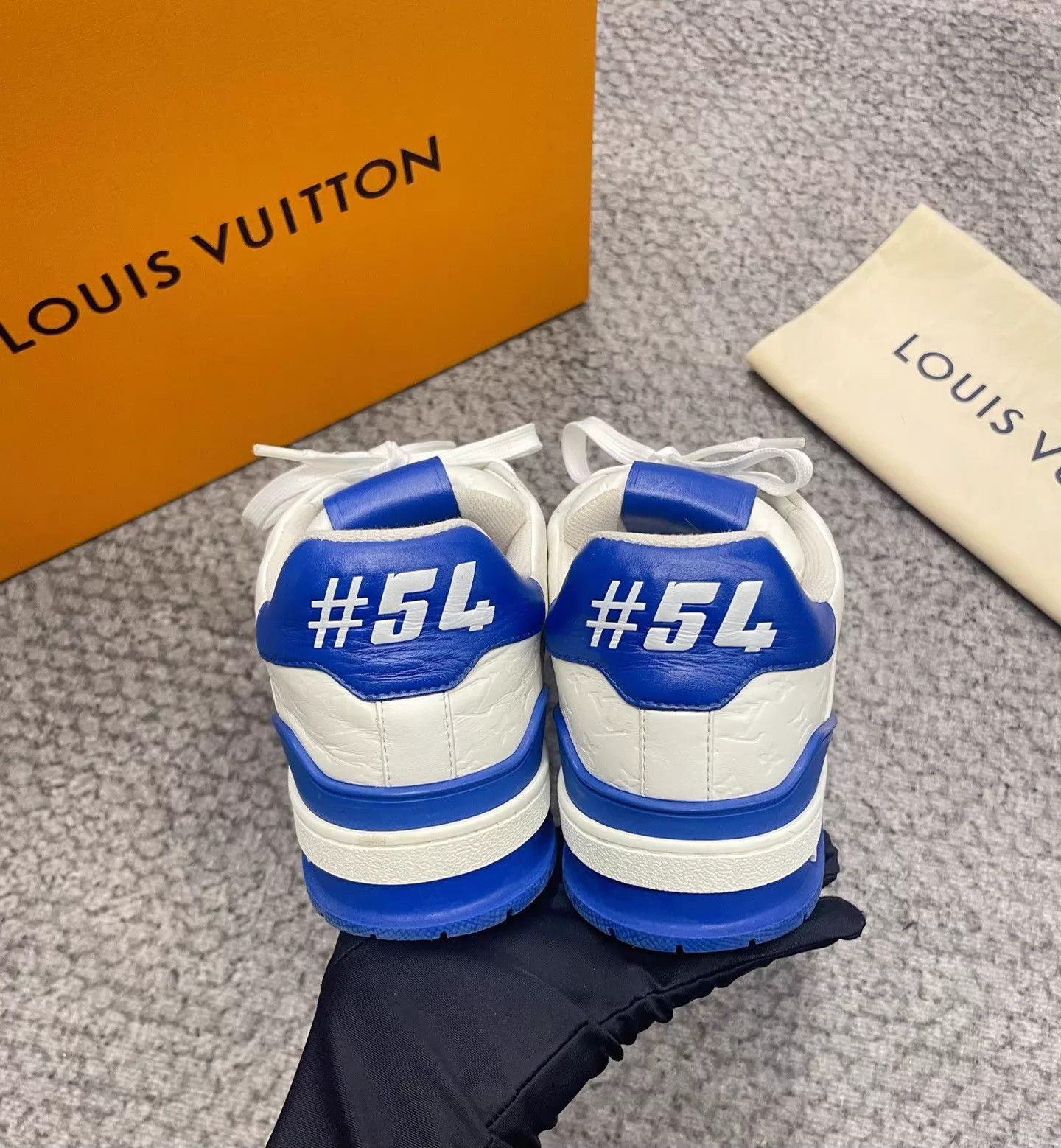 Louis Vuitton LV Trainer Size 7 Klein Blue/White Size US 7 / IT 37 - 5 Thumbnail