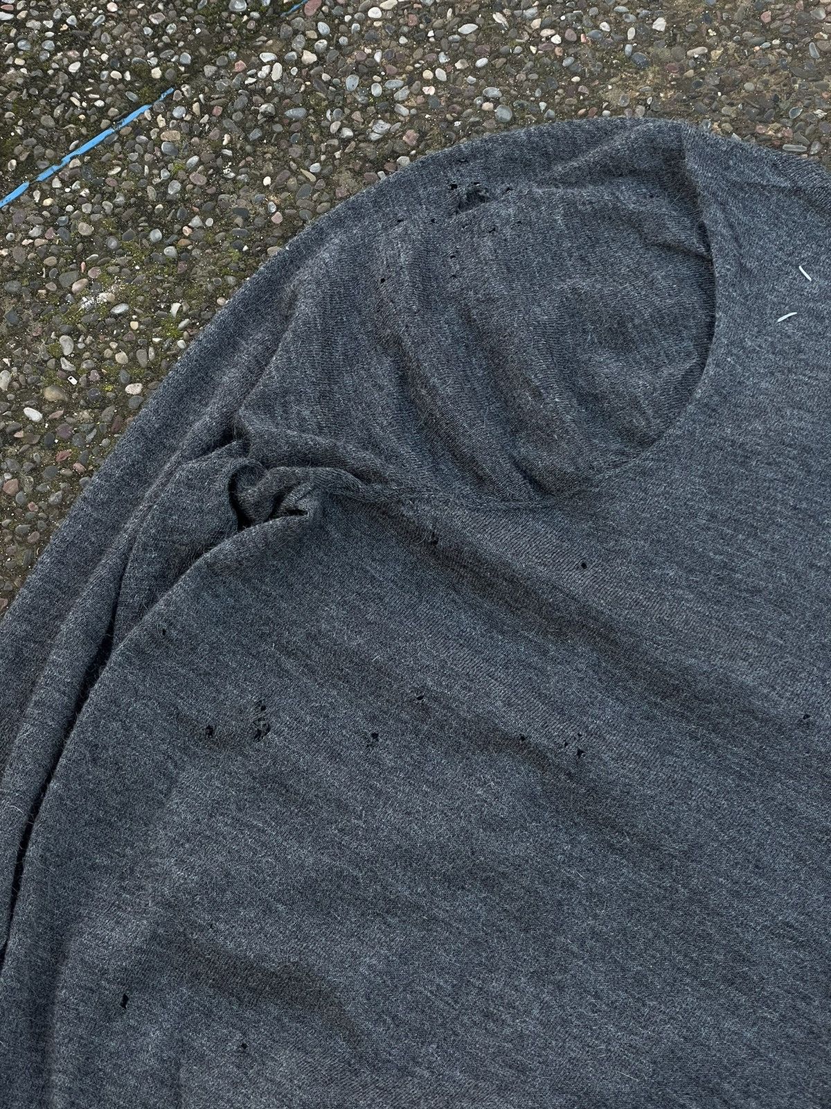 Maison Margiela Maison Margiela Distressed Sweater Size L / US 10 / IT 46 - 7 Thumbnail