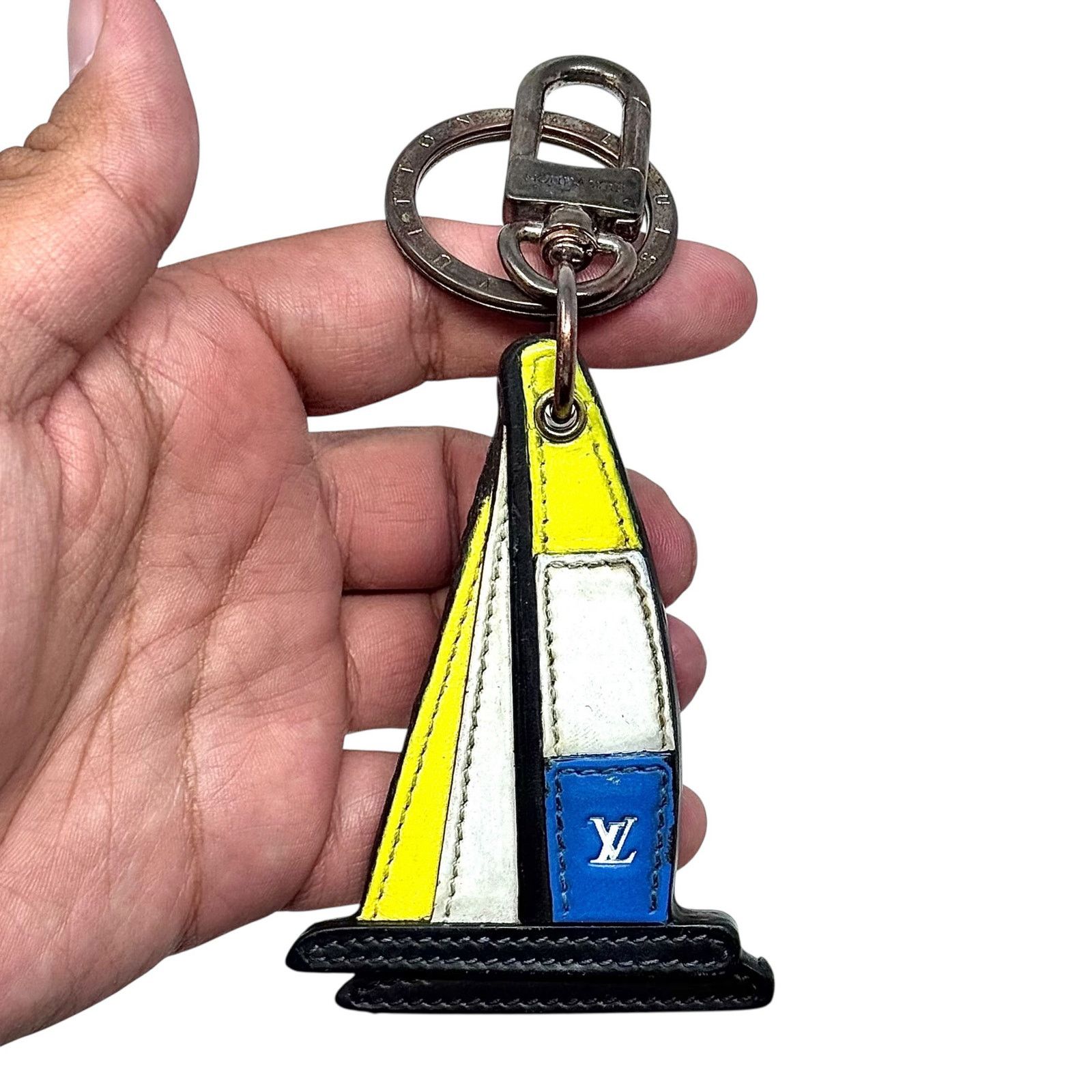 Louis Vuitton Louis Vuitton Boat Keychain Size ONE SIZE - 5 Thumbnail