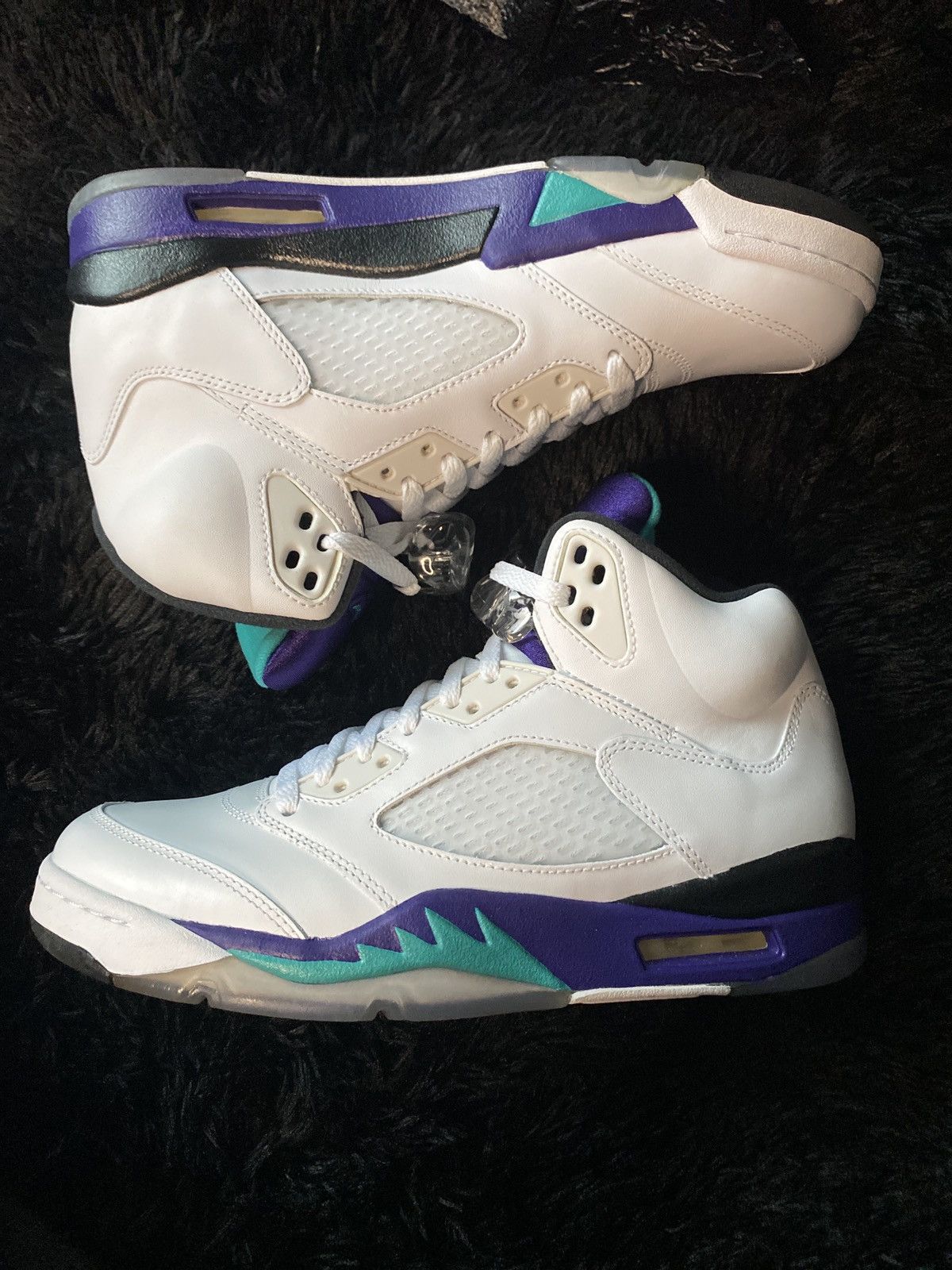 Jordan Brand Jordan 5 Retro Grape Size US 8 / EU 41 - 1 Thumbnail