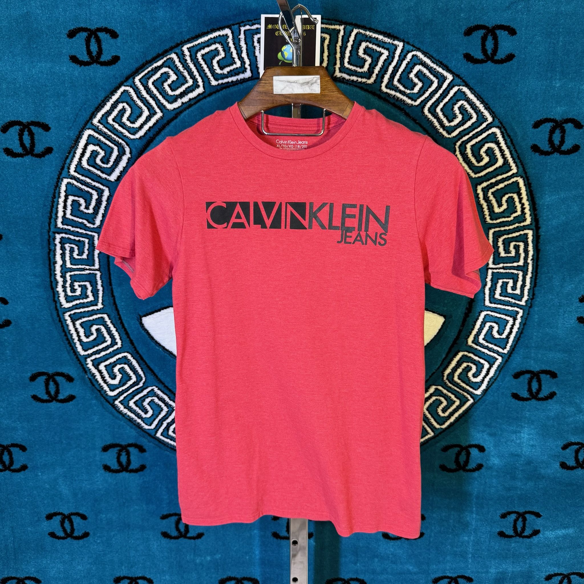 Calvin Klein THE ICONIC CALVIN KLEIN LOGOS SCRIPT SHIRT Size US XXS / EU 40 - 1 Preview