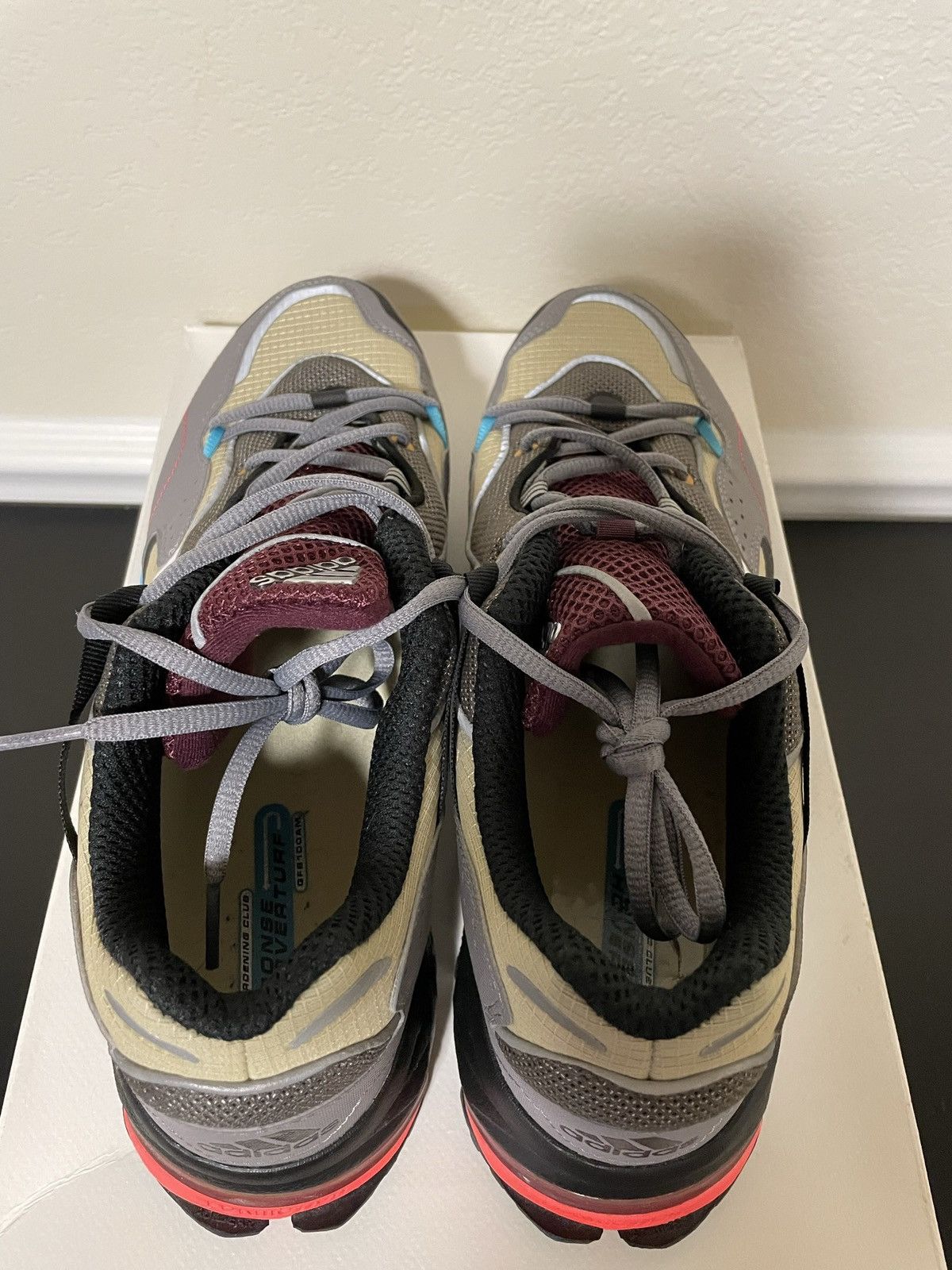 Adidas Response Hoverturf GF6100A Size US 12 / EU 45 - 5 Thumbnail