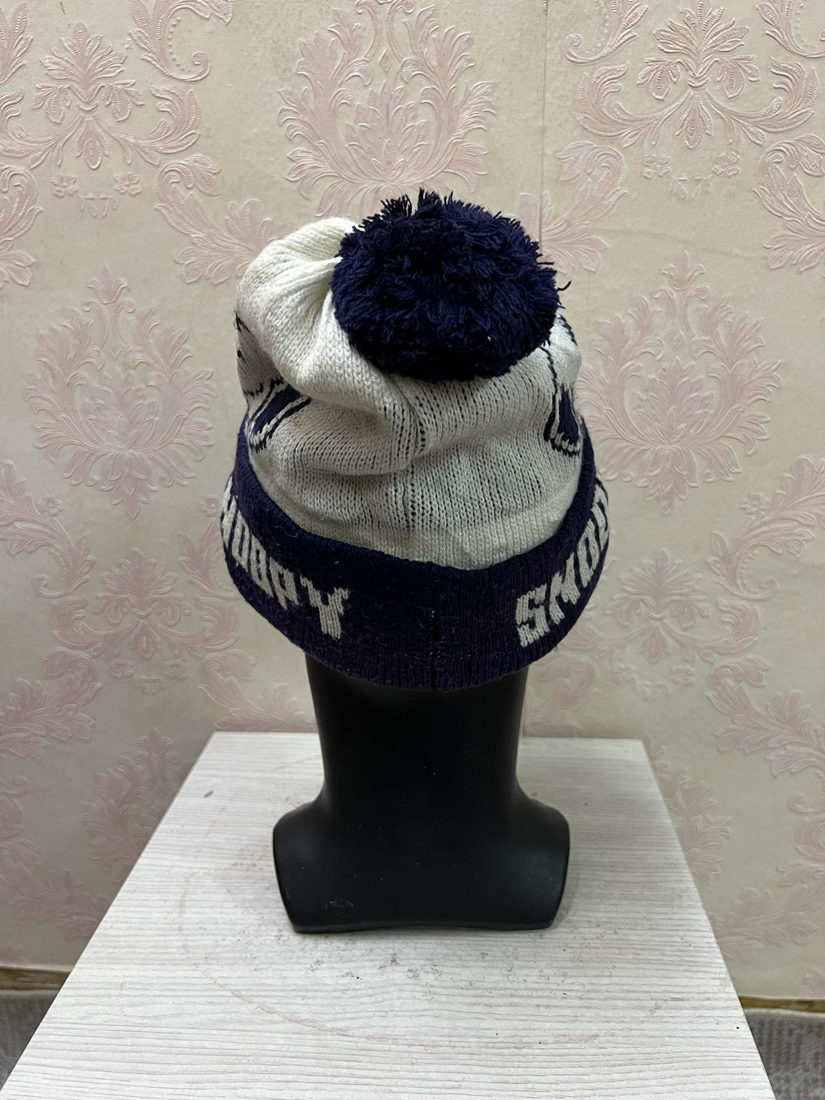 Peanuts Snoopy Peanuts Cartoon Beanie Hats Size ONE SIZE - 5 Thumbnail