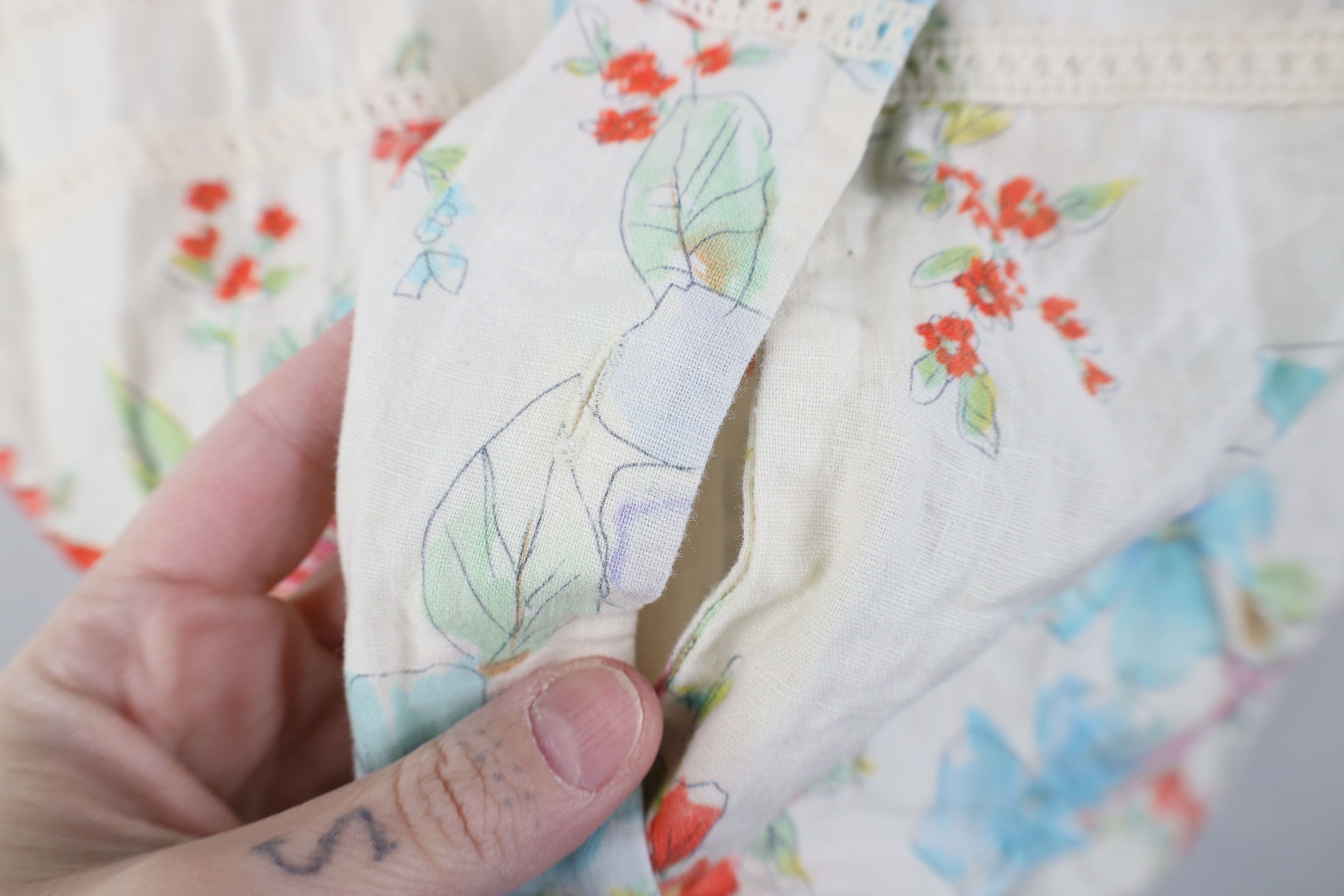 Vintage Vintage 90s Y2K Streetwear Flared Sleeve Flower Button Shirt Size XXL / US 16-18 / IT 52-54 - 4 Thumbnail