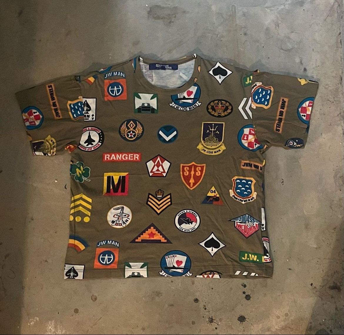 Comme des Garcons × Junya Watanabe Junya watanabe S/S 04’ “badge” shirt Size US S / EU 44-46 / 1 - 1 Thumbnail