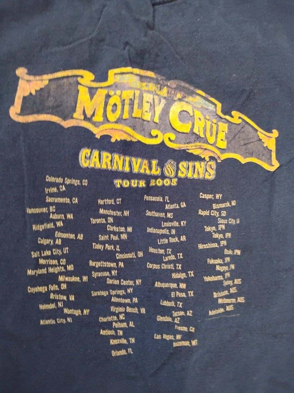 Band Tees Vintage Motley Crue Carnival of Sins Tour T-Shirt Size US XL / EU 56 / 4 - 6 Thumbnail
