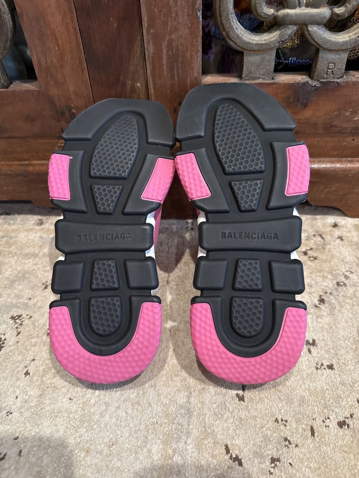 Balenciaga Balenciaga slip on pink shoes Size US 8 / IT 38 - 2 Thumbnail