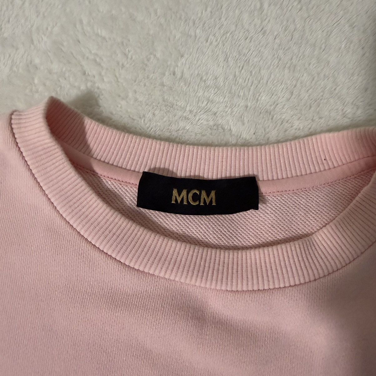 MCM MCM Brass Plate Pink Crewneck Sweatshirt Size US M / EU 48-50 / 2 - 3 Thumbnail