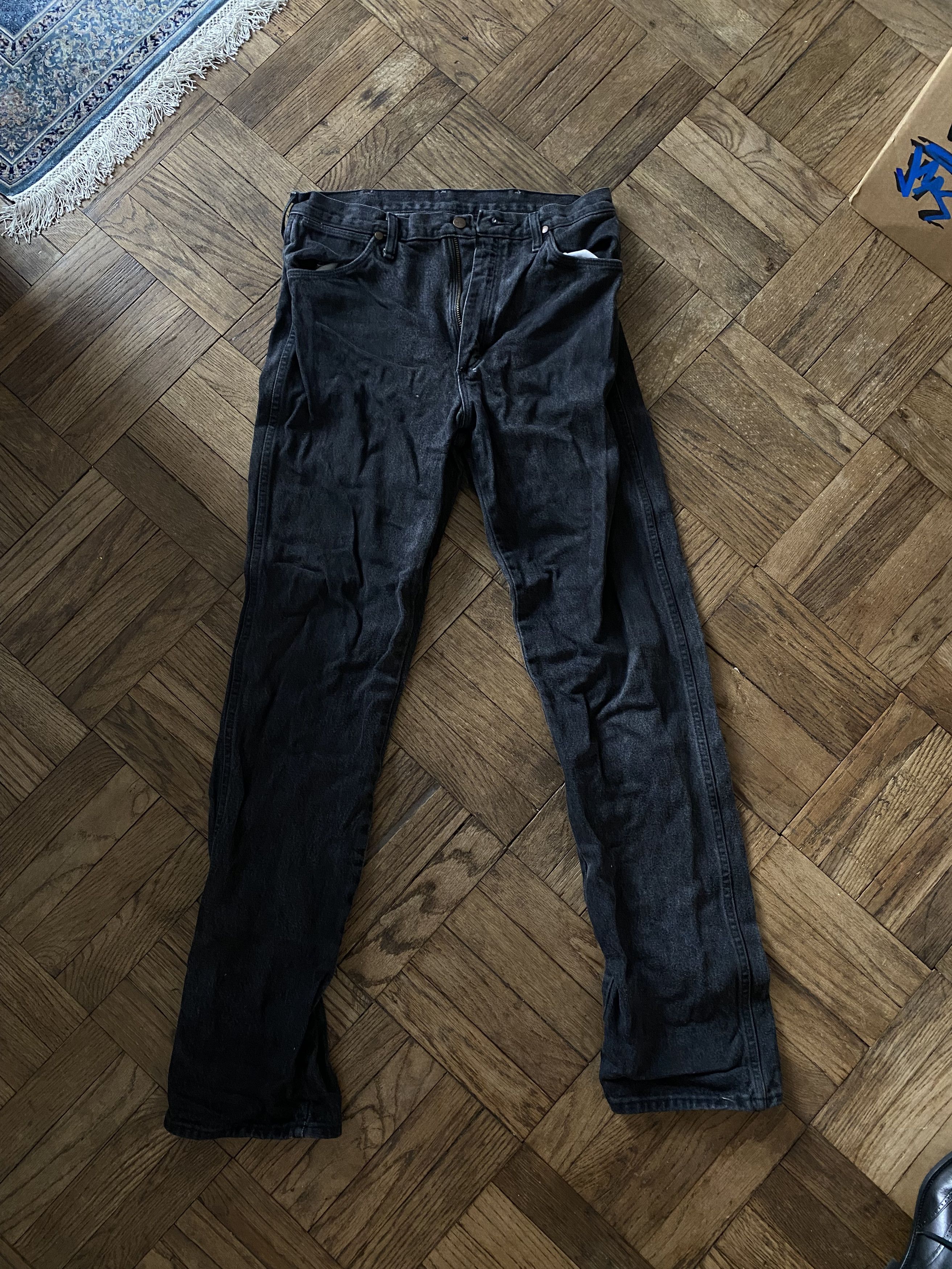 Wrangler Wrangler Dark Gray Denim Stack Size US 32 / EU 48 - 1 Thumbnail