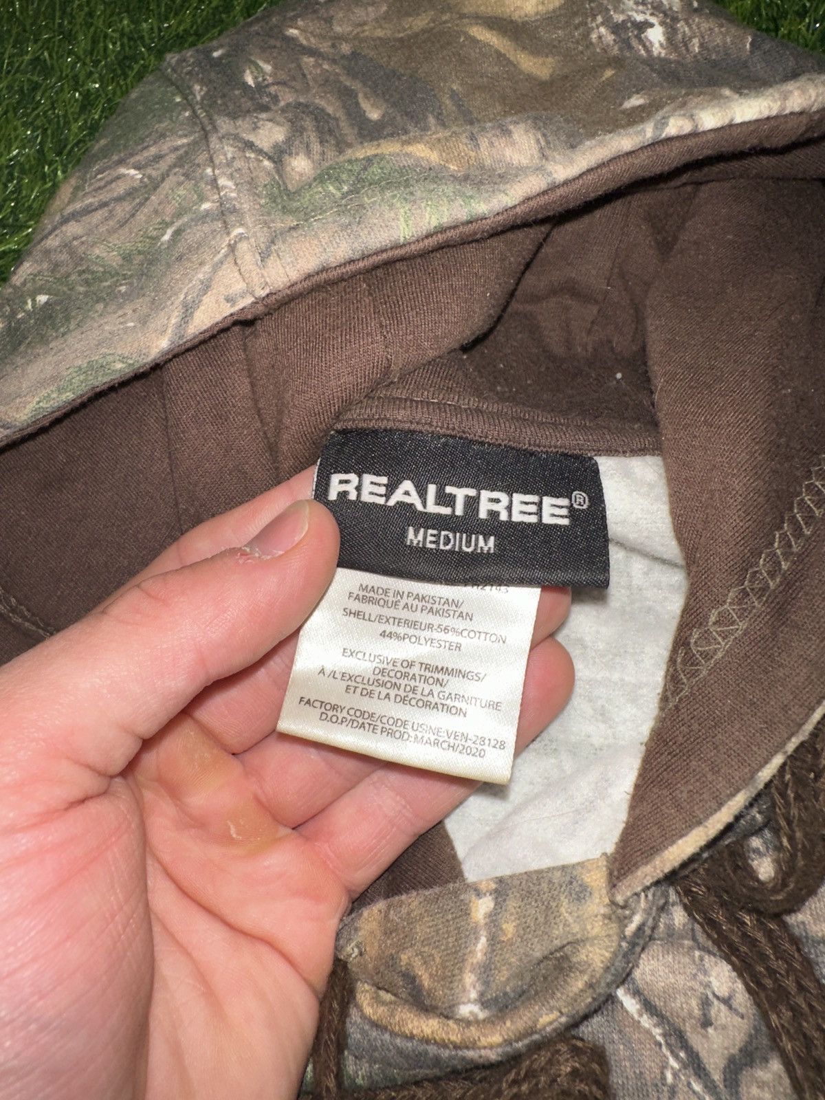 Realtree Vintage y2k realtree hoodie size medium Size US M / EU 48-50 / 2 - 4 Thumbnail