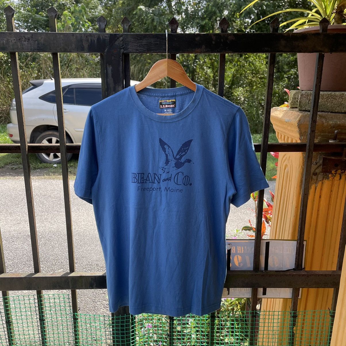 L.L. Bean × Vintage 🔥Vintage L.L.Bean Big Logo Spellout Tee Size US M / EU 48-50 / 2 - 1 Thumbnail