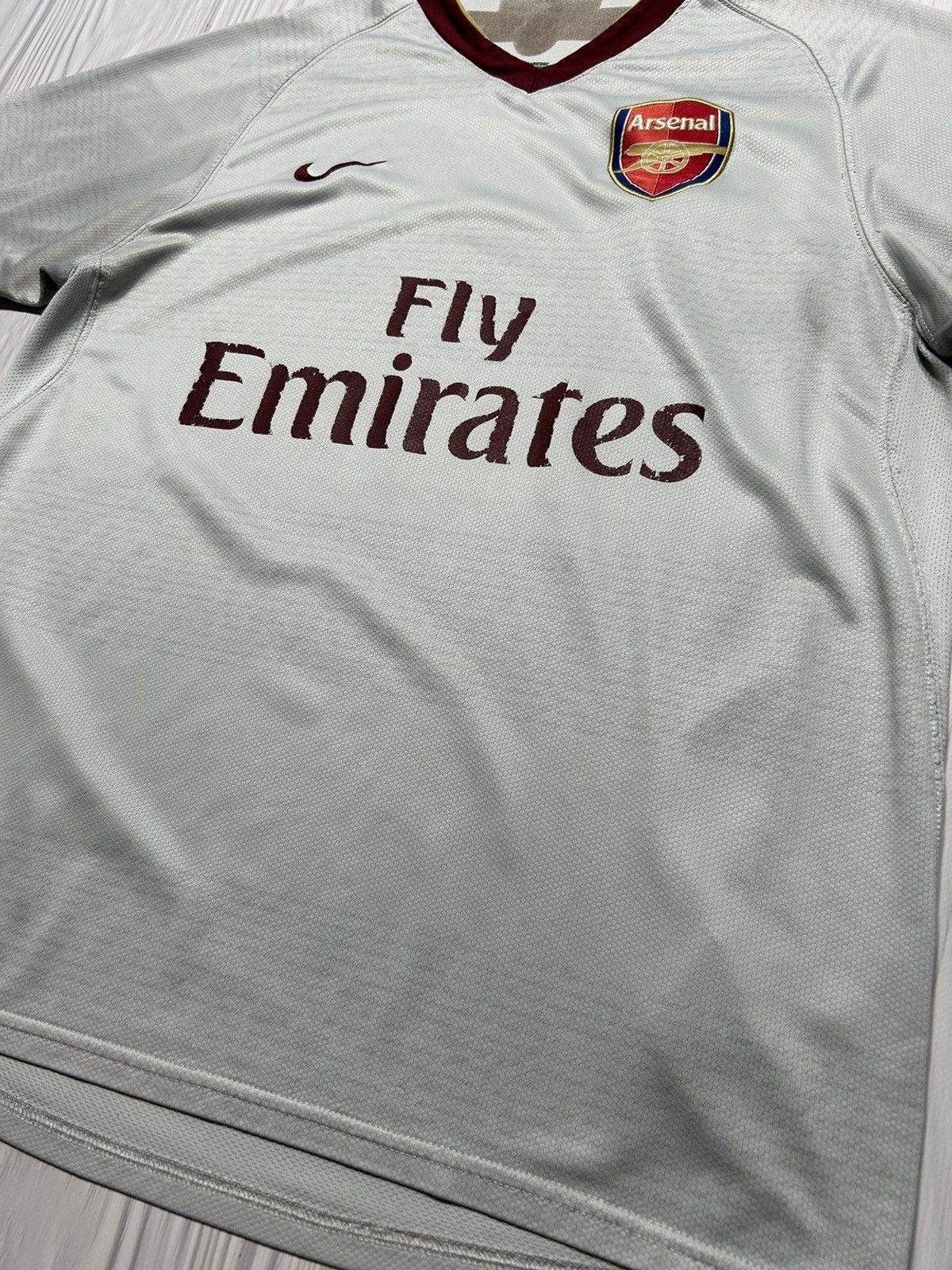Vintage Vintage Nike Arsenal 2007 2008 Away Jersey T-Shirt Size US M / EU 48-50 / 2 - 4 Thumbnail