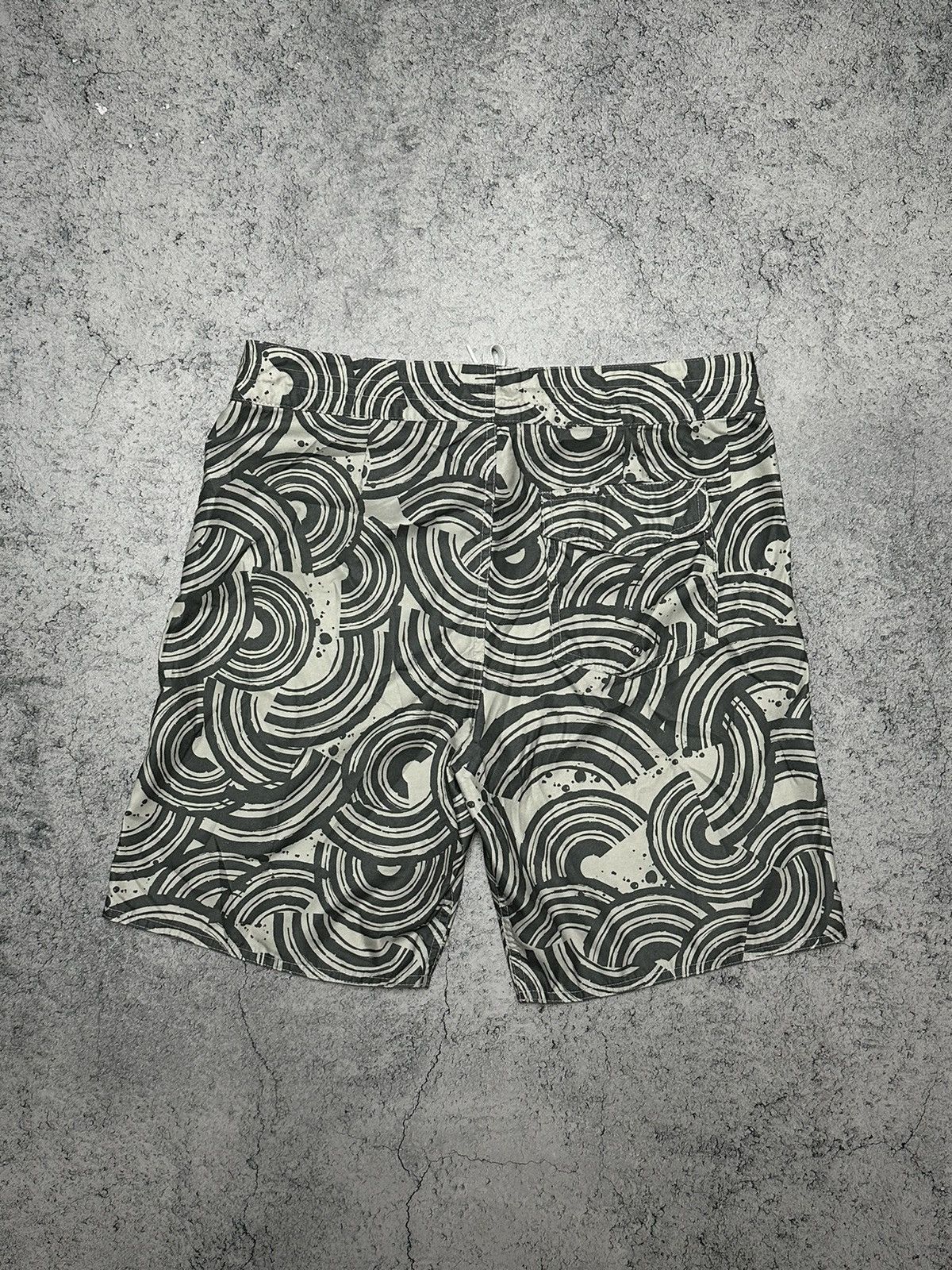 Swims Vintage Nike Swimming Pattern Shorts Size US 32 / EU 48 - 4 Thumbnail