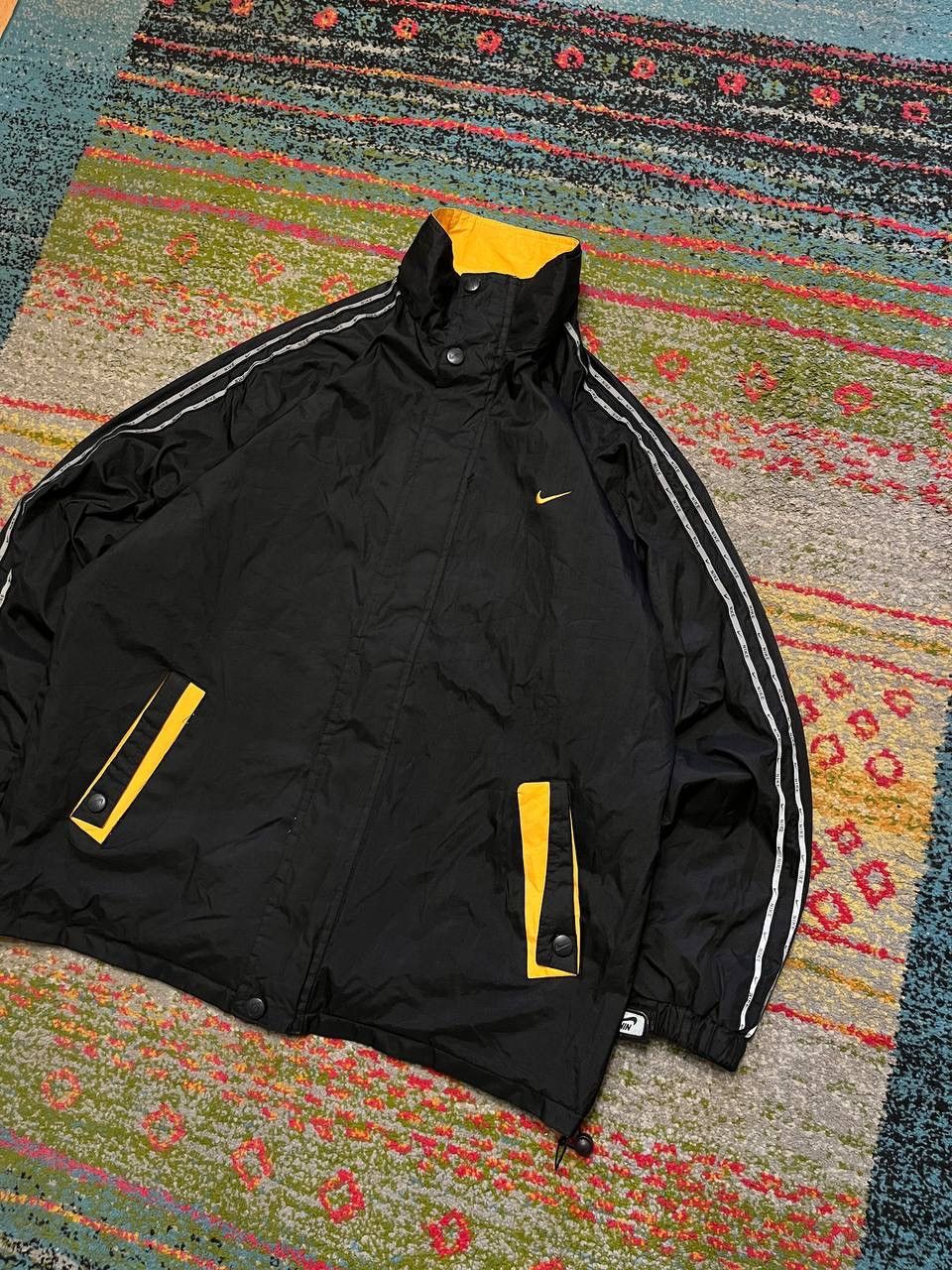 Nike Vintage Nike Swoosh Reversible Nylon Jacket Y2K L Size US L / EU 52-54 / 3 - 13 Thumbnail