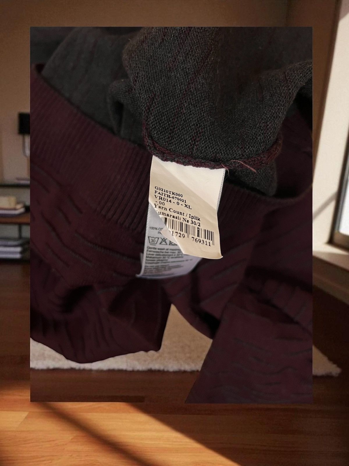 Pierre Cardin Pierre Cardin burgundy pull size L Size US L / EU 52-54 / 3 - 6 Thumbnail