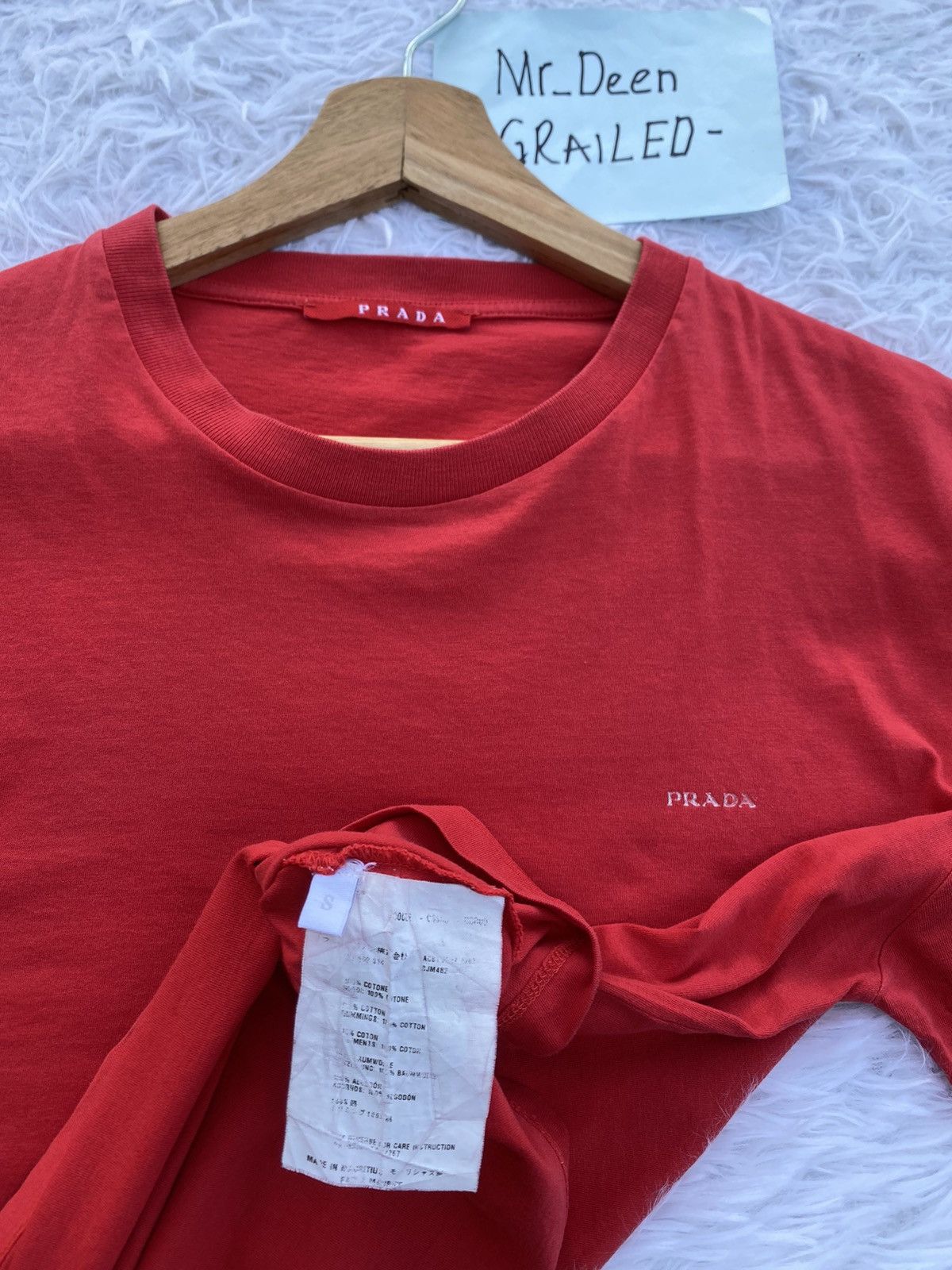 Prada Rare Vintage Prada Small Logo Red Tshirt Size US S / EU 44-46 / 1 - 10 Thumbnail