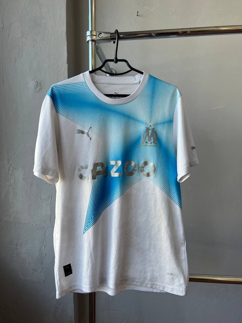 Puma 2023/24 OLYMPIQUE MARSEILLE SPECIAL SOCCER FOOTBALL JERSEY L Size US L / EU 52-54 / 3 - 2 Thumbnail