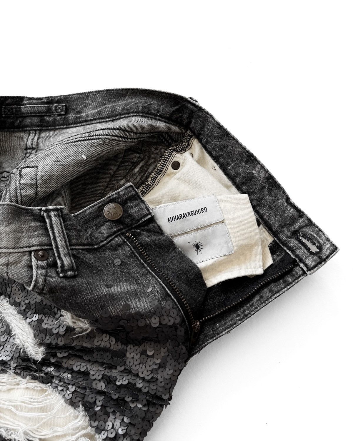 Maison MIHARA YASUHIRO MIHARAYASUHIRO DISTRESSED DENIM SHORTS Size US 29 - 4 Thumbnail
