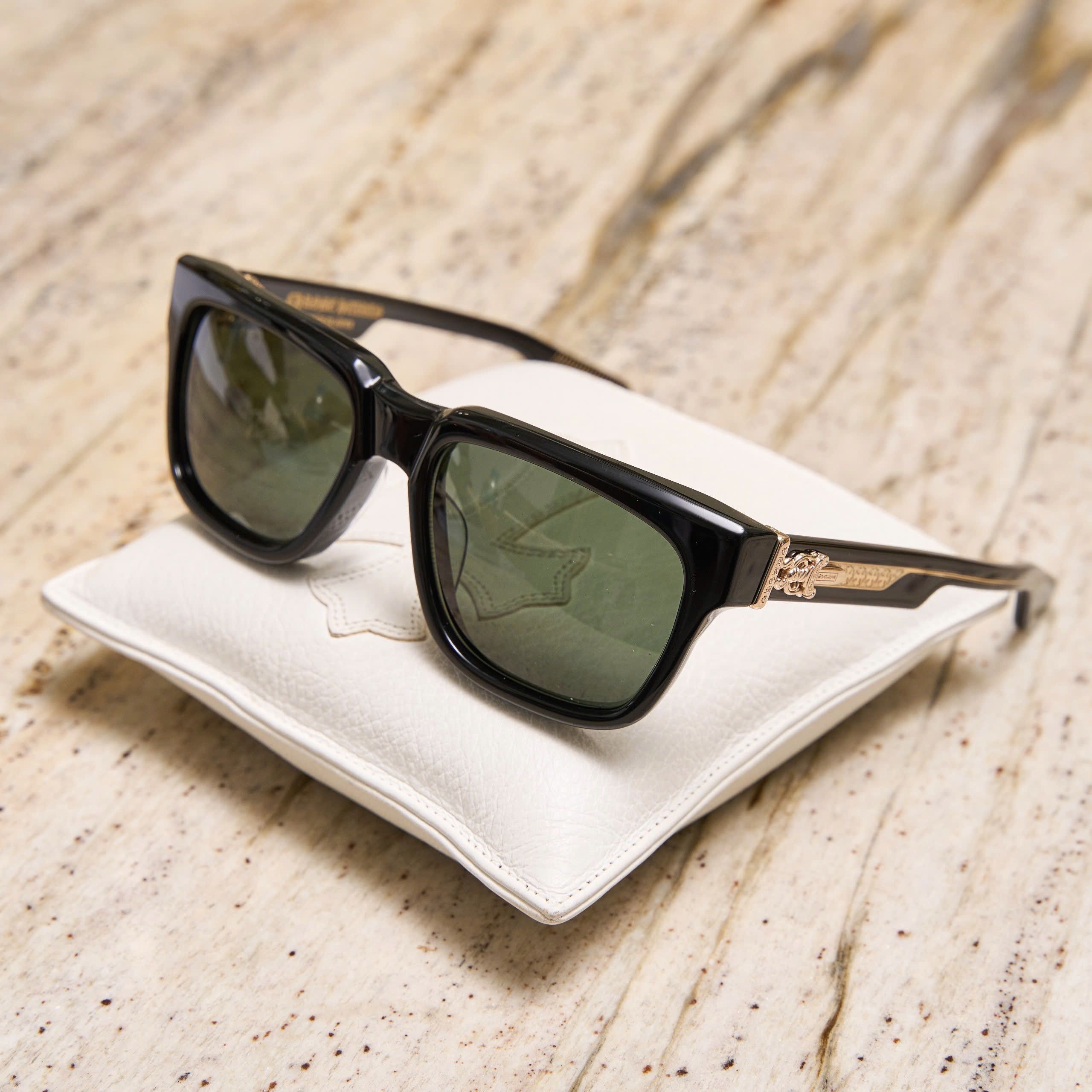CHROME HEARTS BOX OFFICER BLACK GOLD