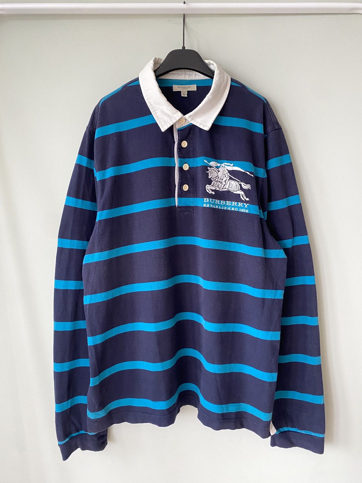 Burberry london long shops sleeve