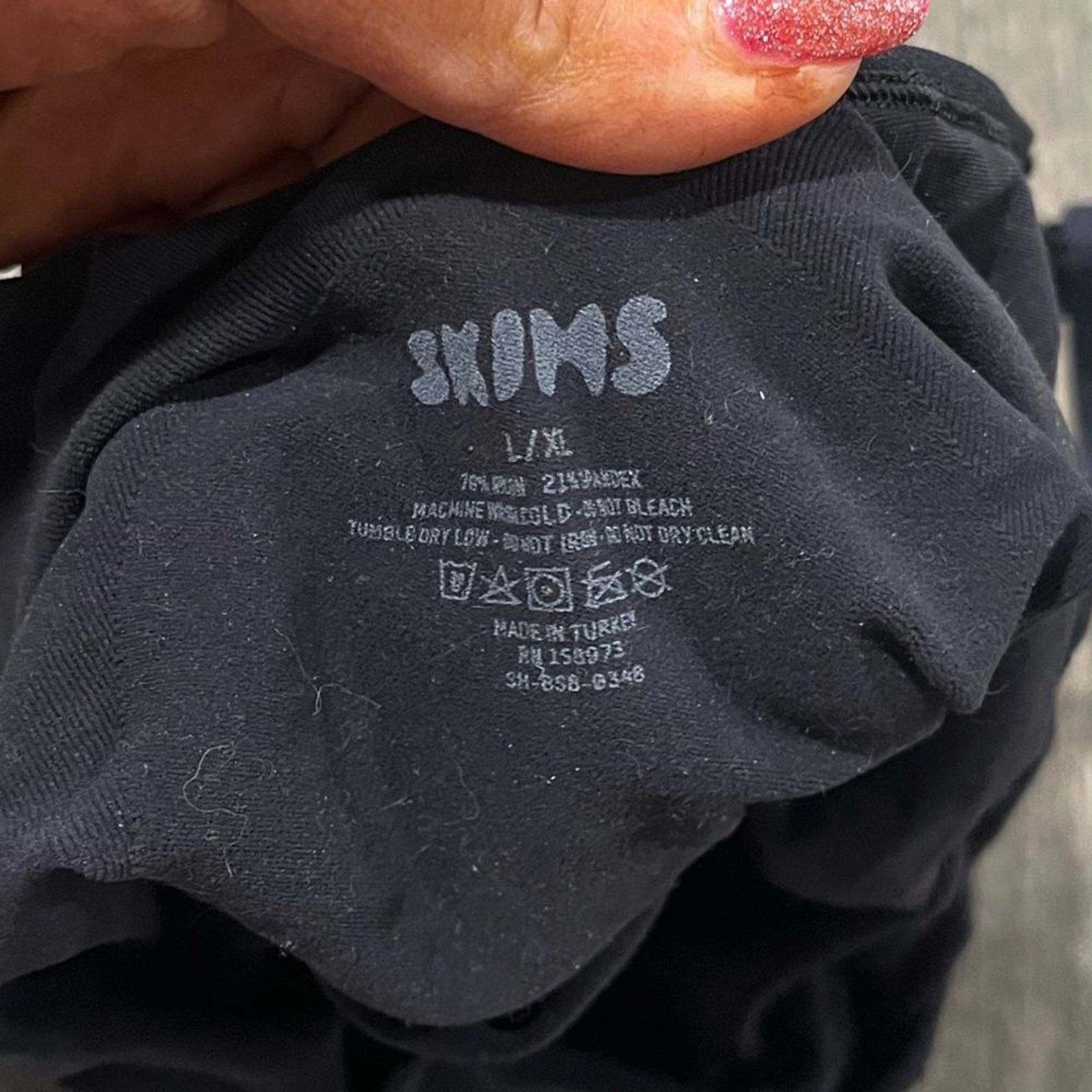 SKIMS NWOT Skims Sculpting Bodysuit - Size L/XL Size ONE SIZE - 3 Thumbnail