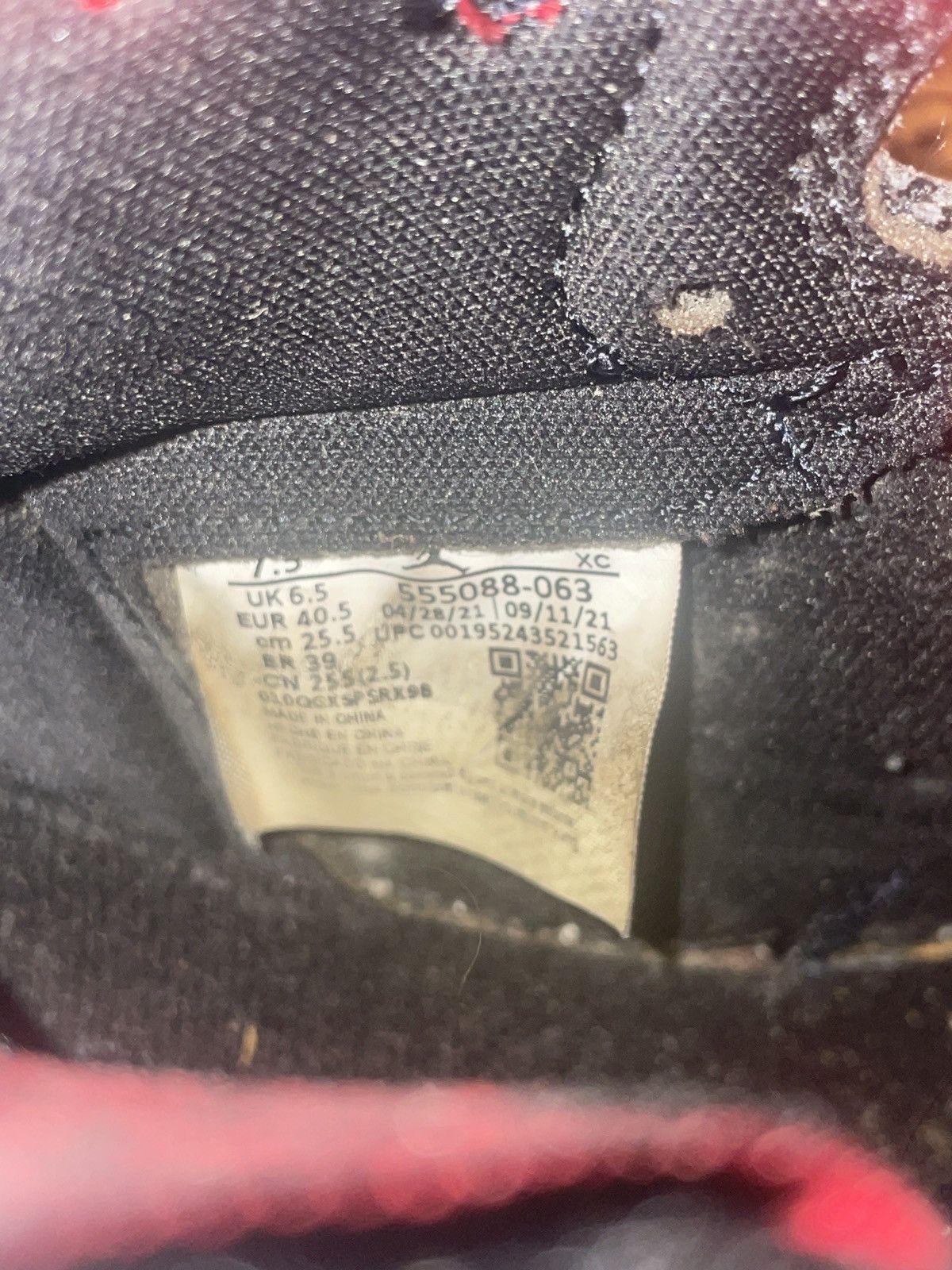 Jordan Brand Air Jordan 1 Retro High OG 'Patent Bred' Size US 7.5 / EU 40-41 - 7 Thumbnail