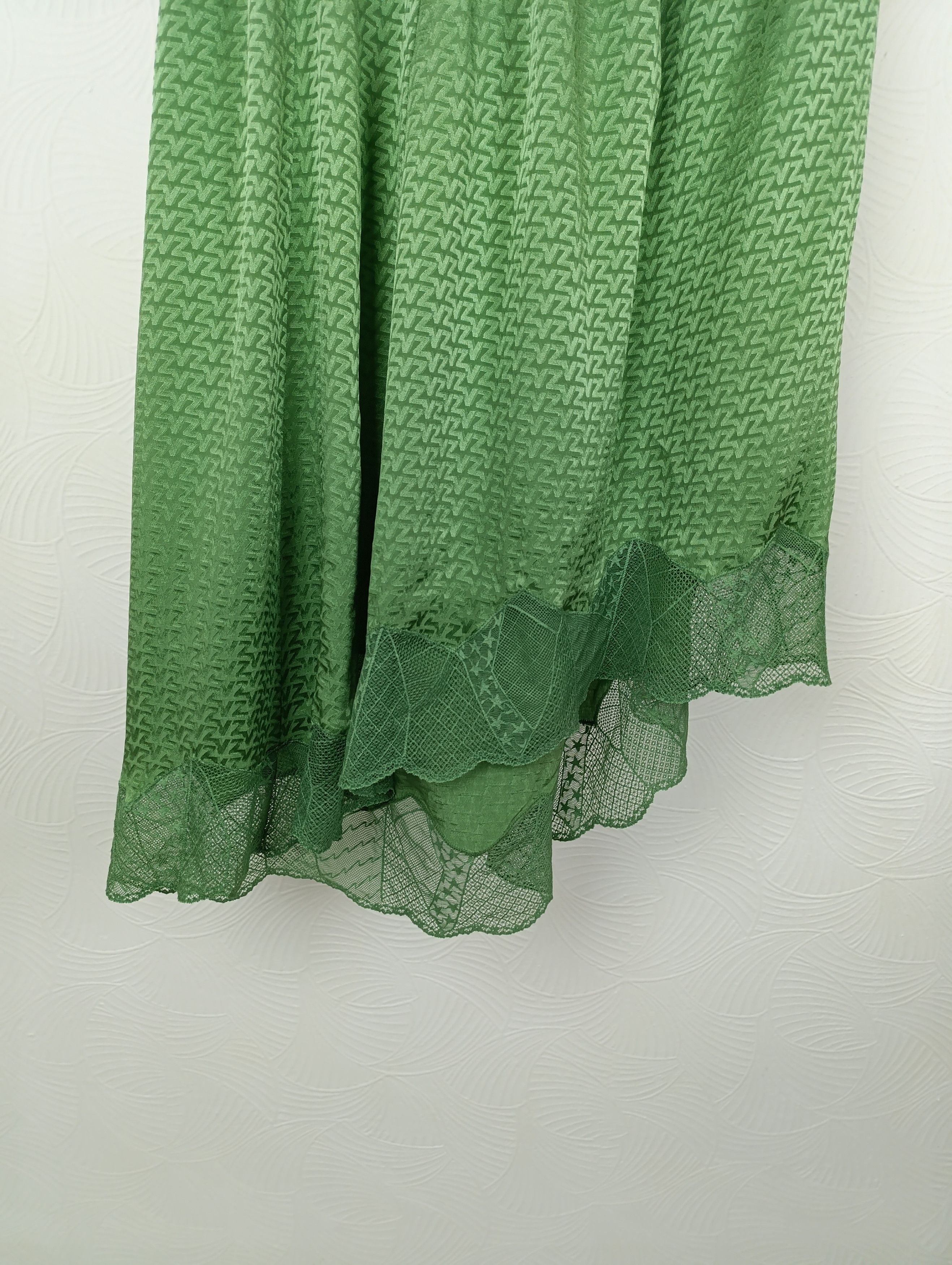 Zadig & Voltaire ZADIG & VOLTAIRE JOSLIN ZV PRINTED SILK MIDI SKIRT Size 26" / US 2 / IT 38 - 7 Thumbnail