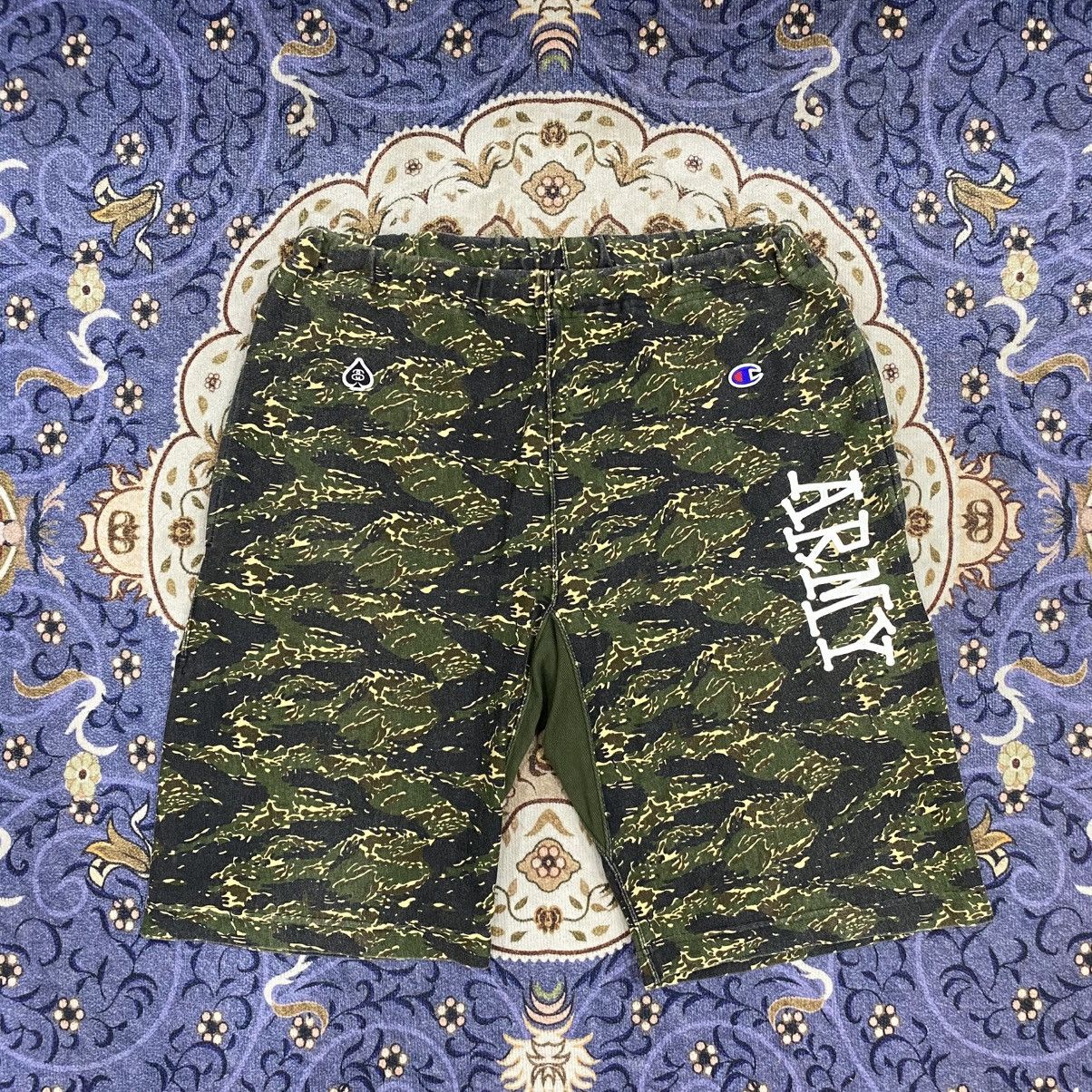 Stussy STUSSY X CHAMPION REVERSE WEAVE SHORT TIGER CAMO ARMY Size US 29 - 1 Thumbnail
