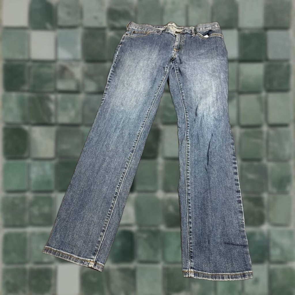 Eddie Bauer Eddie Bauer Jeans Women Size 8 Blue Denim Straight Jeans Regular Denim Blue Womens 8 Size 30" / US 8 / IT 44 - 1 Thumbnail