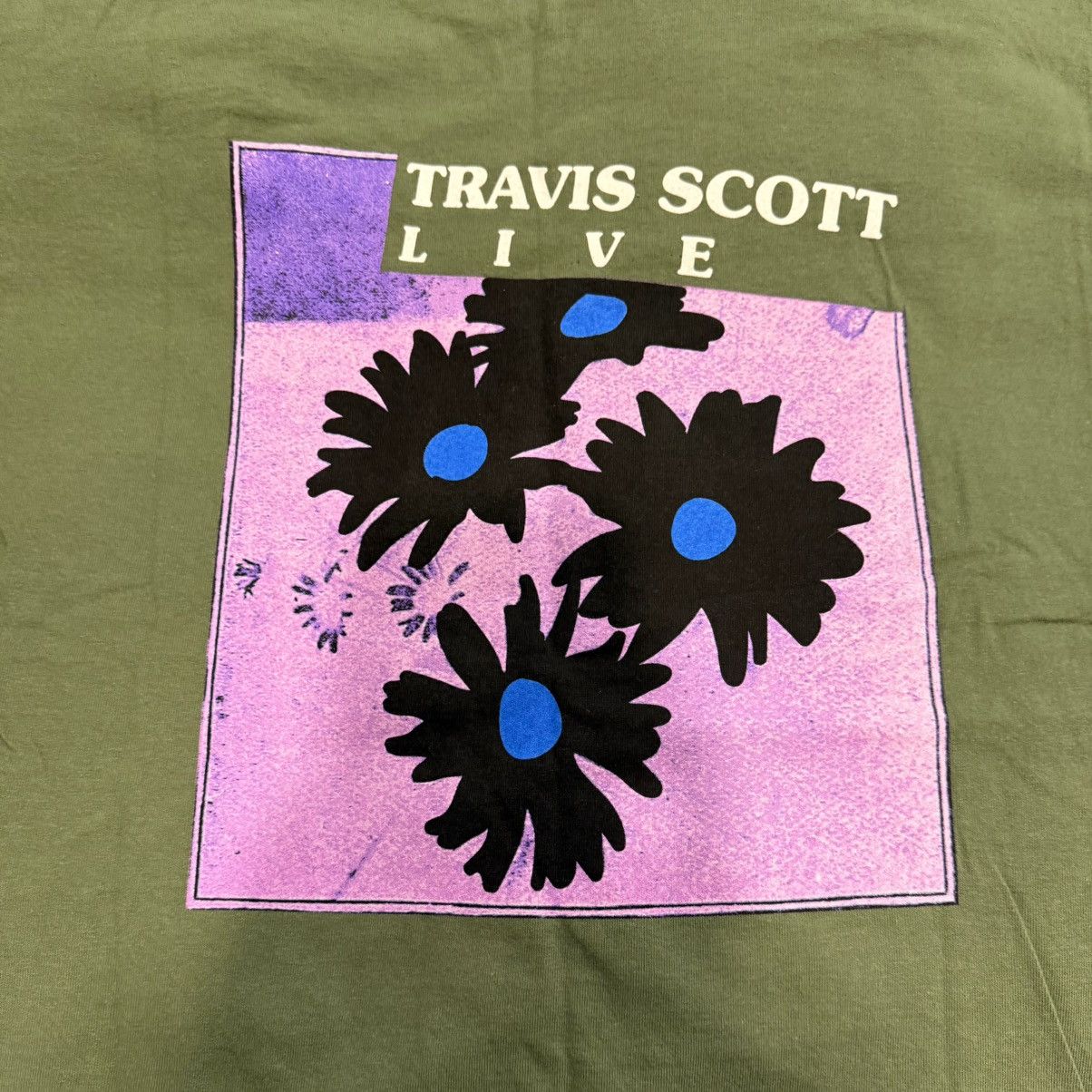 Travis Scott Travis Scott Astroworld Festival Run Flower Tee Size US L / EU 52-54 / 3 - 5 Thumbnail